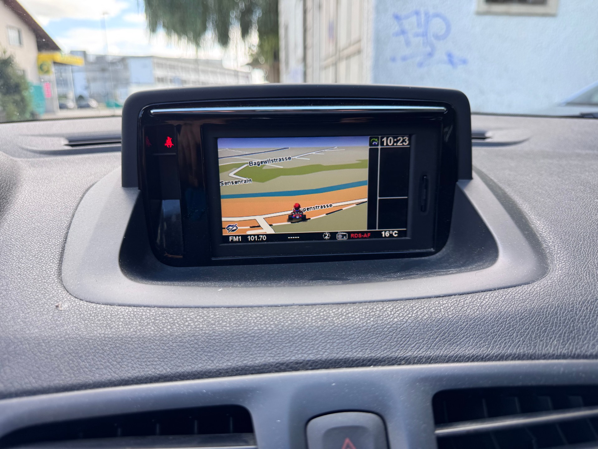 RENAULT Mégane Grandtour 1.5 dCi Swiss Edition EDC-image-8