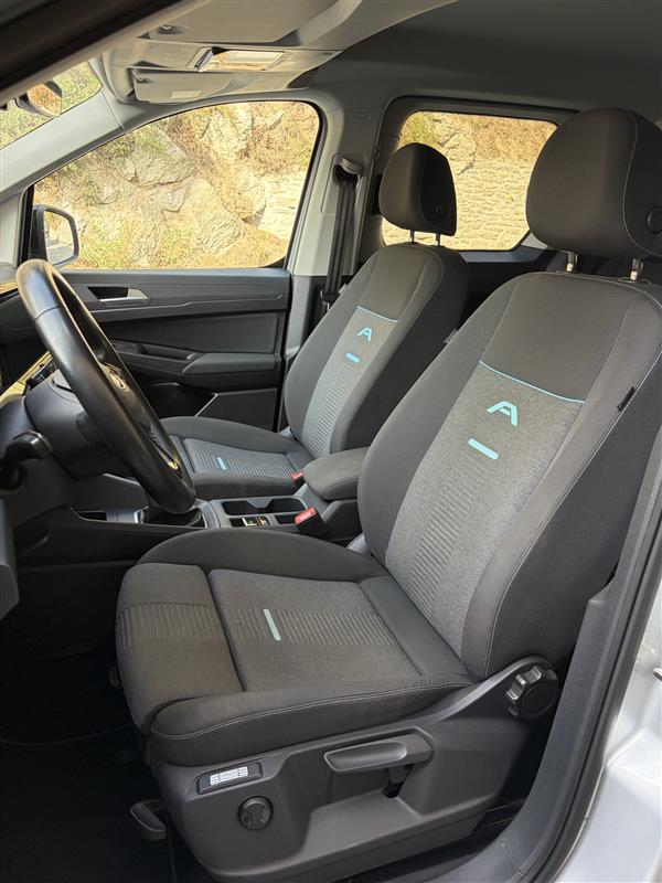 FORD Tourneo Connect 2.0 EcoBlue AWD Active-image-9