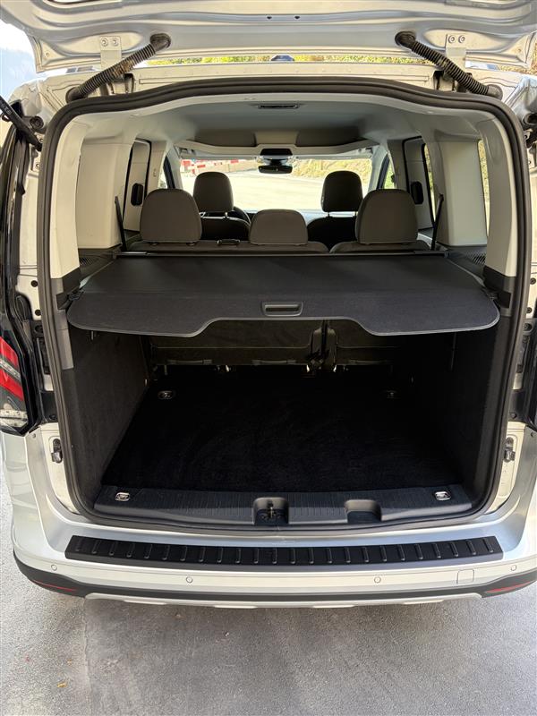 FORD Tourneo Connect 2.0 EcoBlue AWD Active-image-15