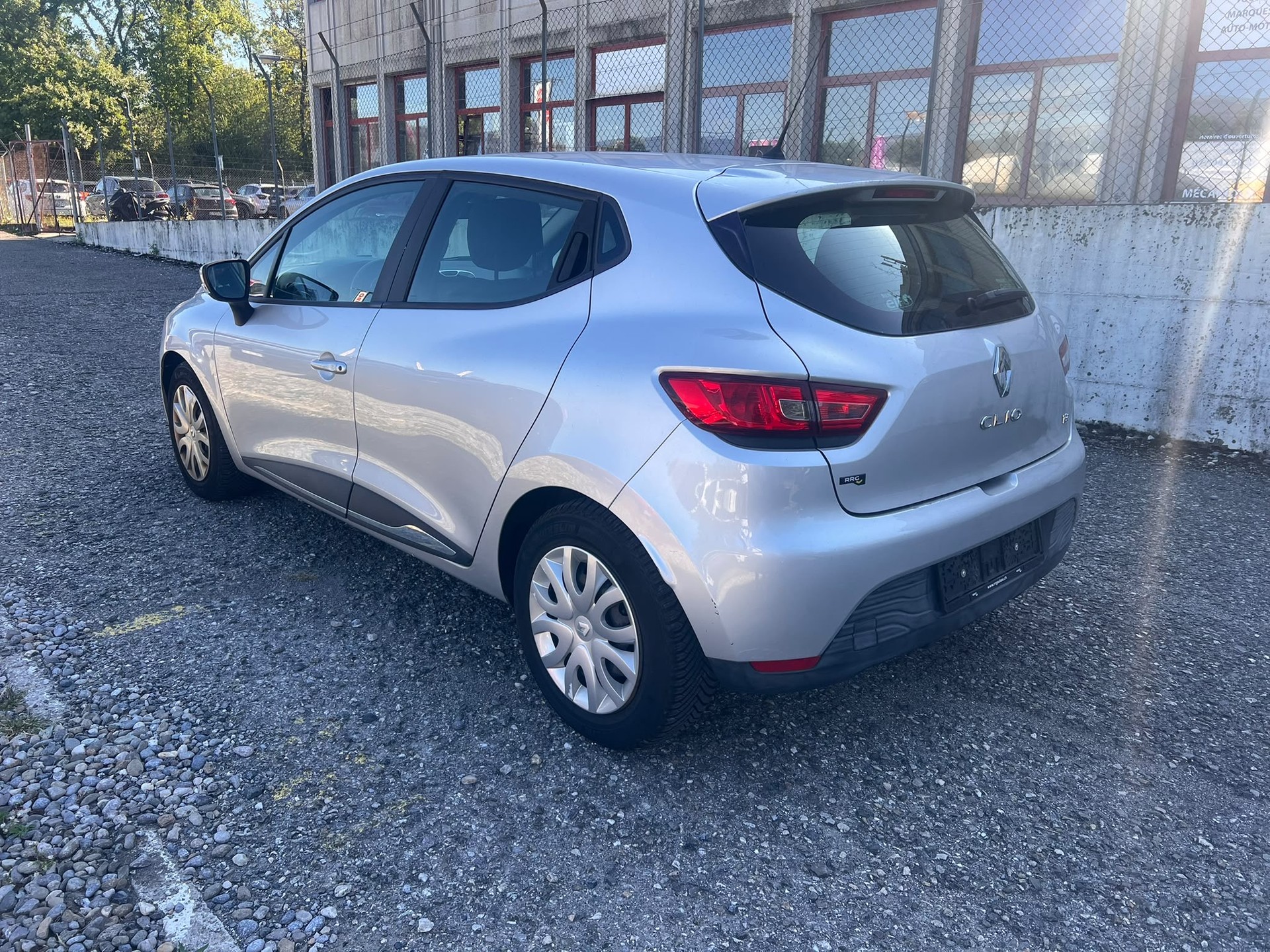 RENAULT Clio 0.9 12V Expression-image-5