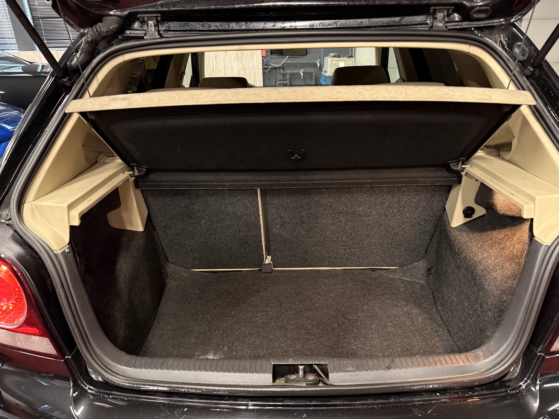 VW Polo 1.9 TDI Highline / ** AB MFK bis 01.2028 **-image-14