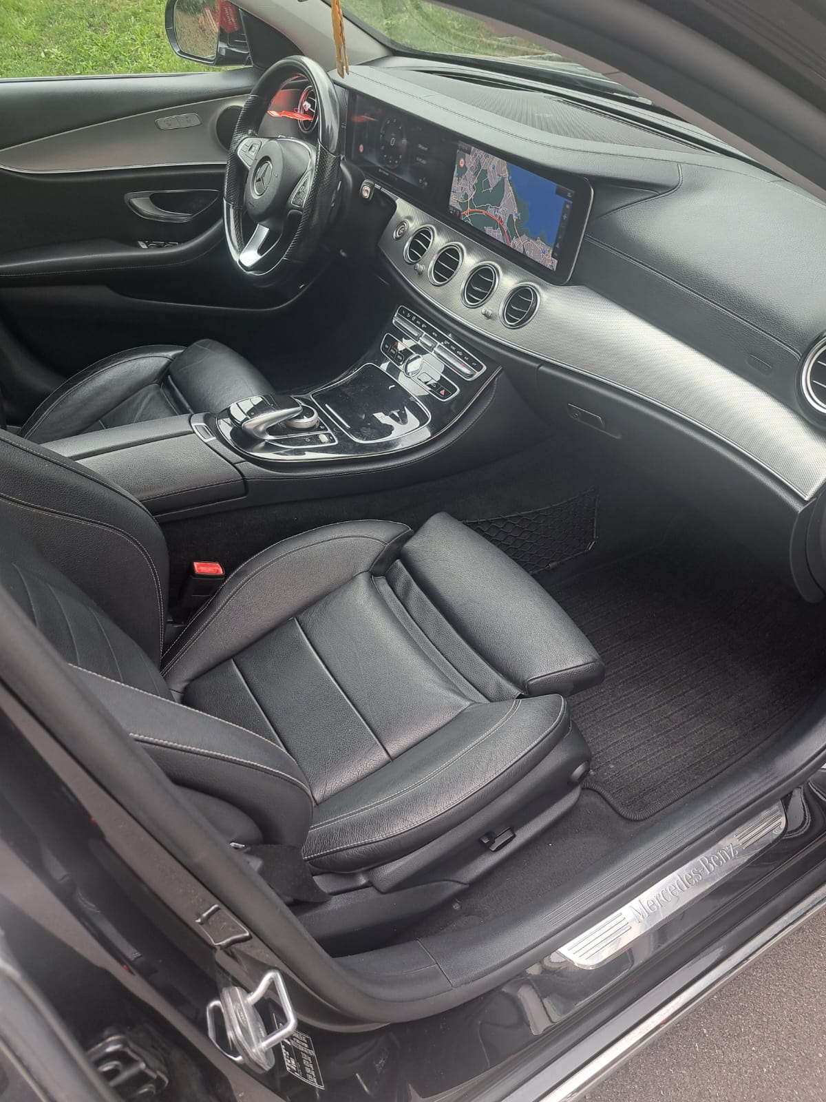 MERCEDES-BENZ E 220 d 9G-Tronic-image-7