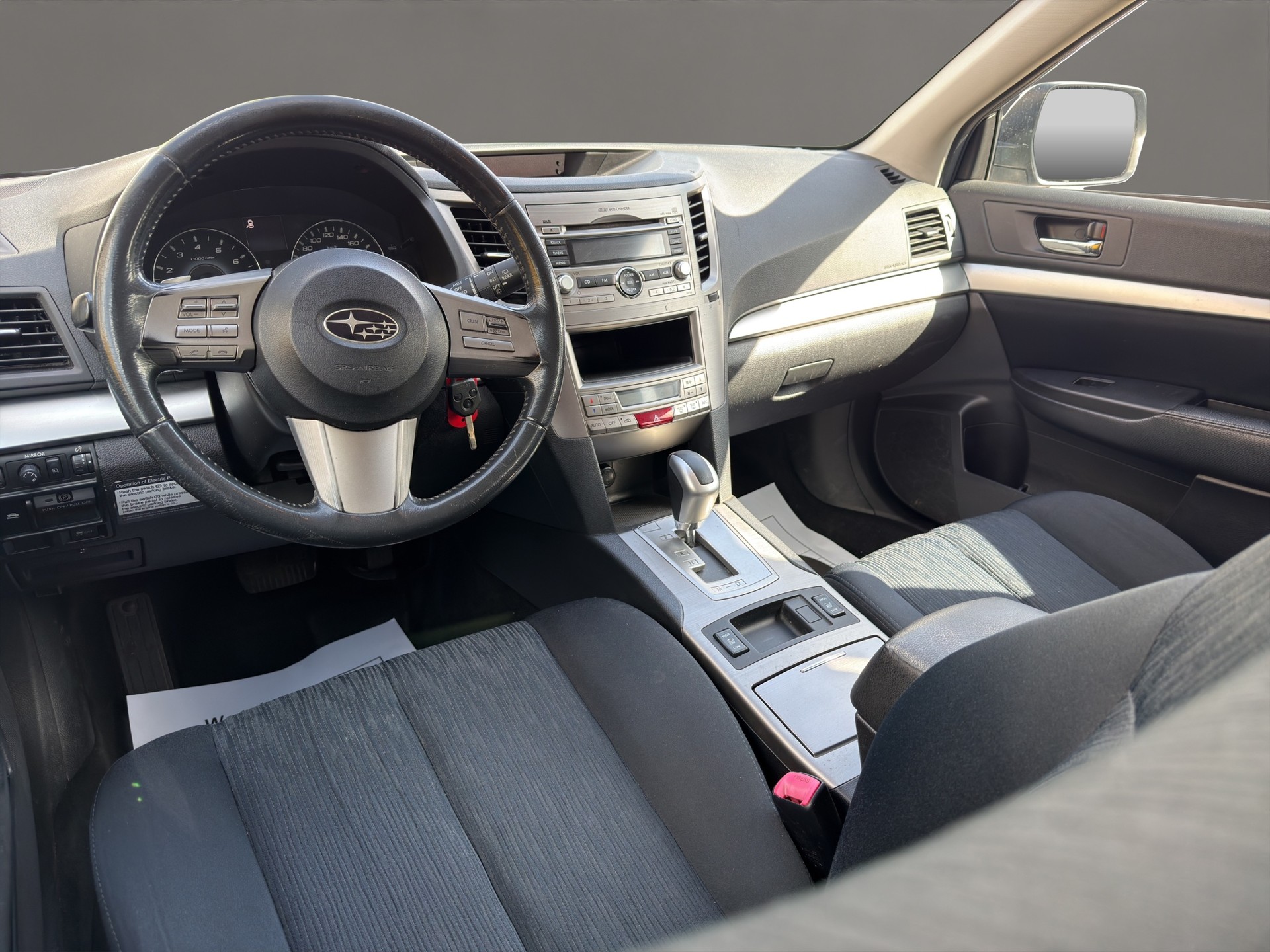 SUBARU Legacy 2.0i Limited AWD Lineartronic-image-10