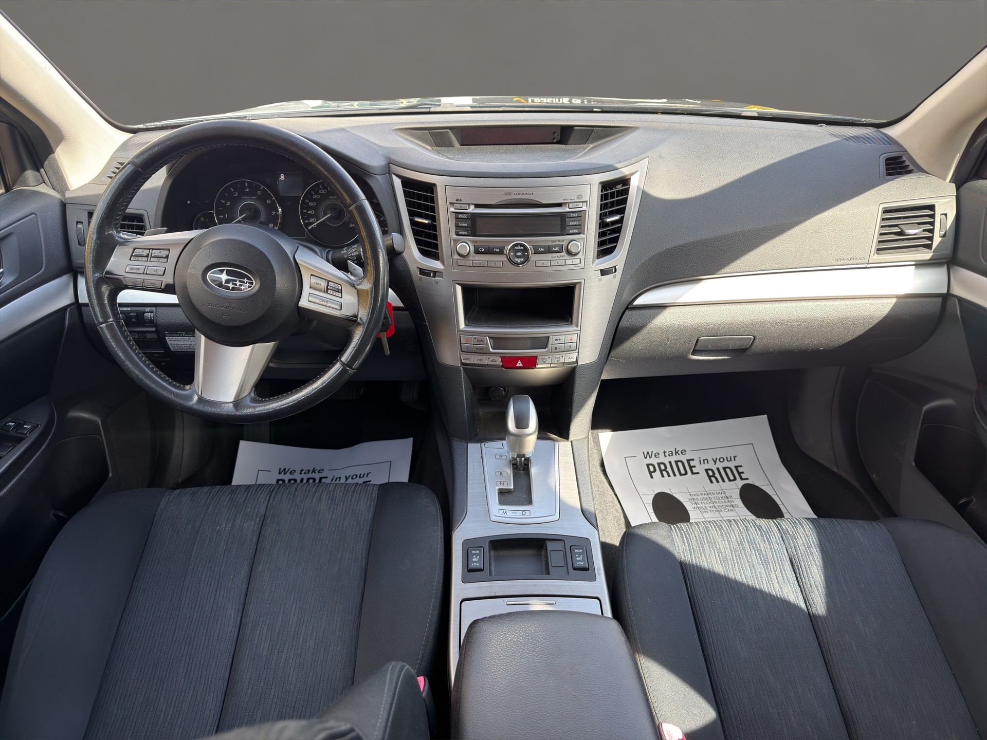 SUBARU Legacy 2.0i Limited AWD Lineartronic-image-9