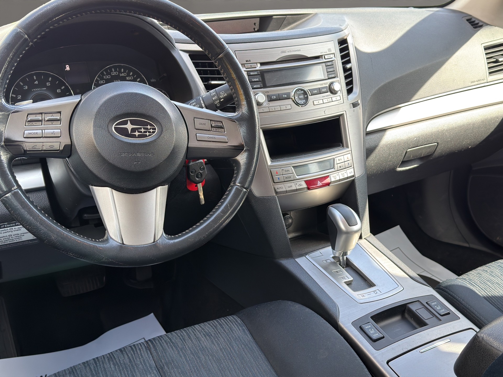 SUBARU Legacy 2.0i Limited AWD Lineartronic-image-12