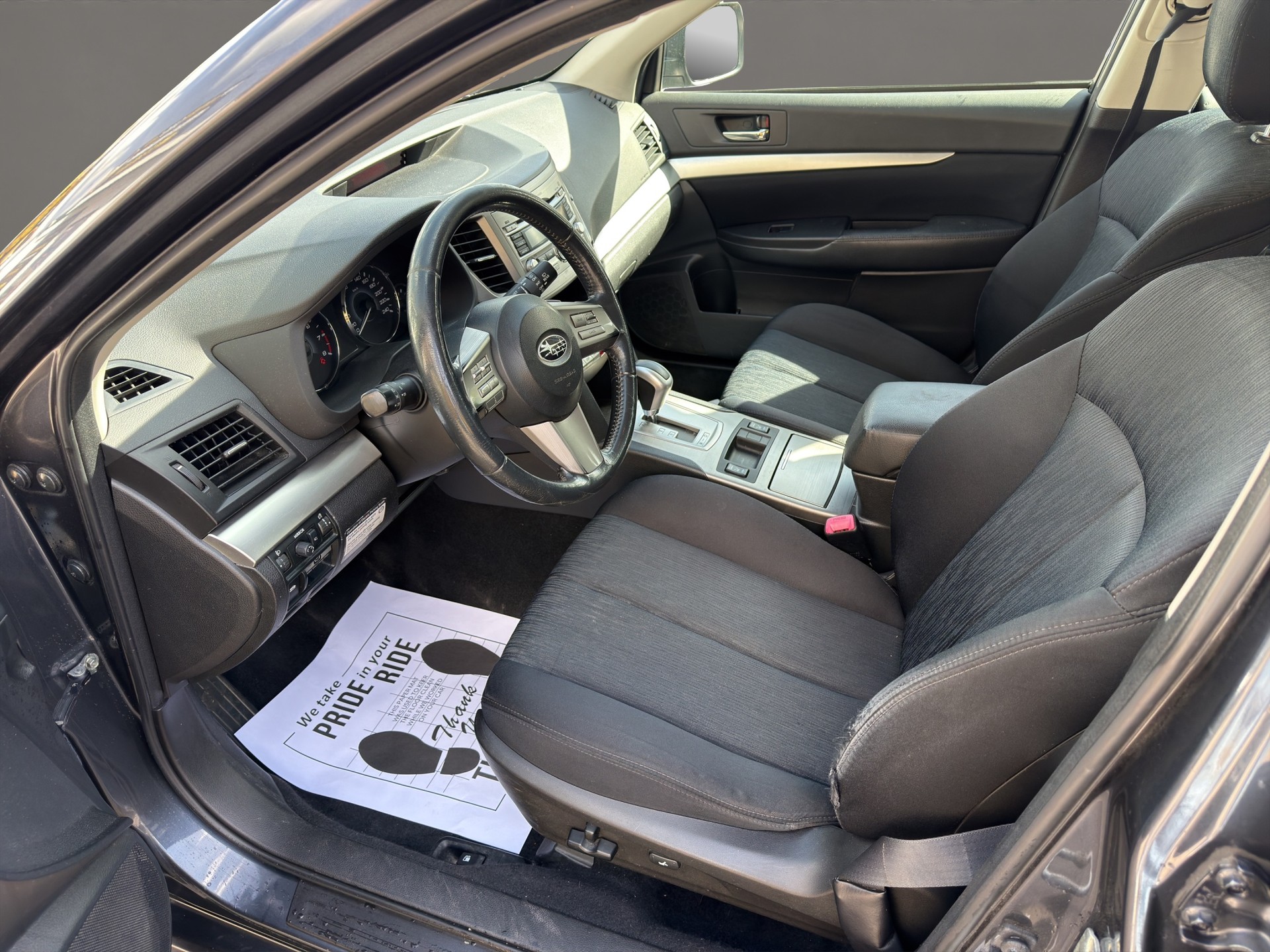 SUBARU Legacy 2.0i Limited AWD Lineartronic-image-11