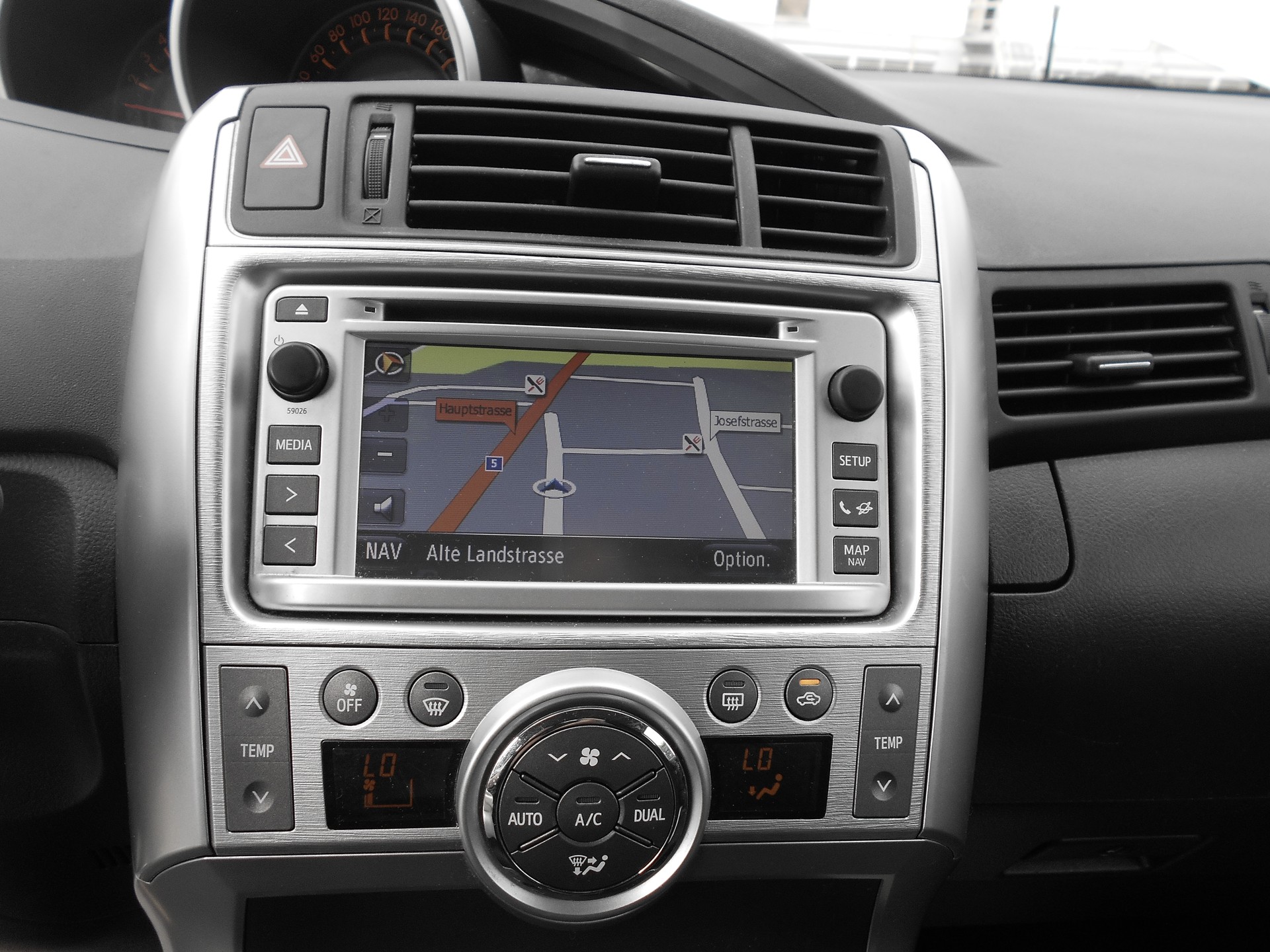 TOYOTA Verso 1.8 easy Multidrive-image-10