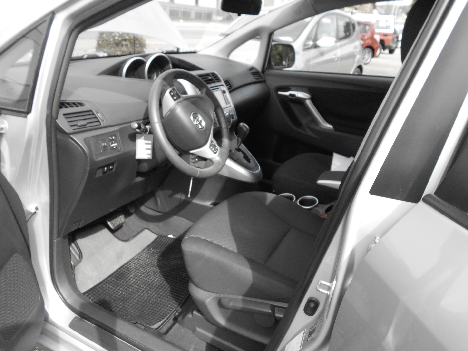 TOYOTA Verso 1.8 easy Multidrive-image-4