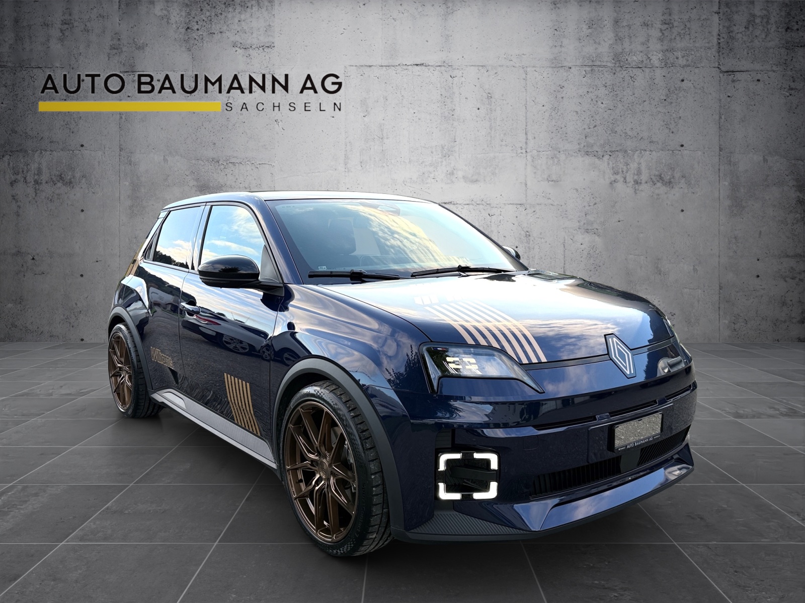 RENAULT R5 E-Tech Techno "Williams" Edition-image-2