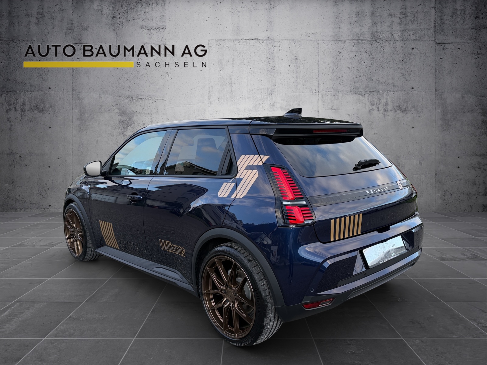 RENAULT R5 E-Tech Techno "Williams" Edition-image-6