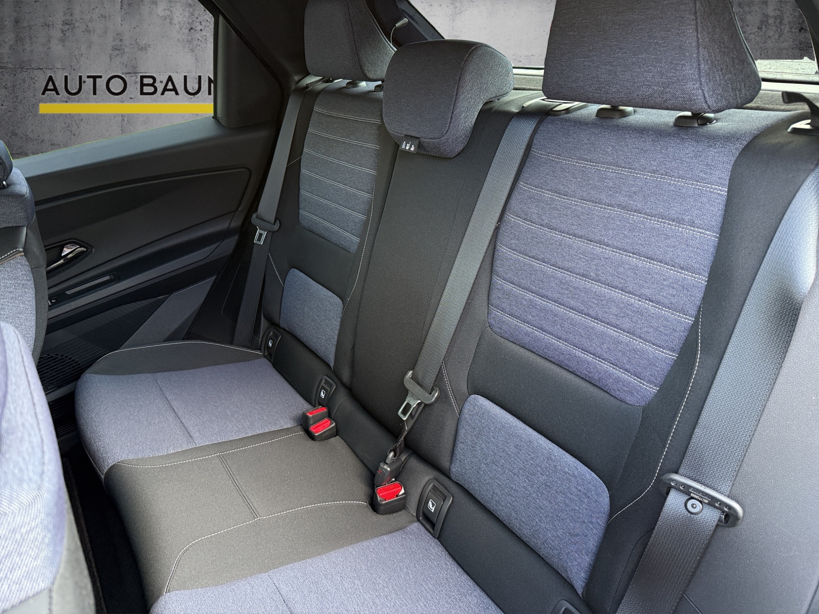 RENAULT R5 E-Tech Techno "Williams" Edition-image-9