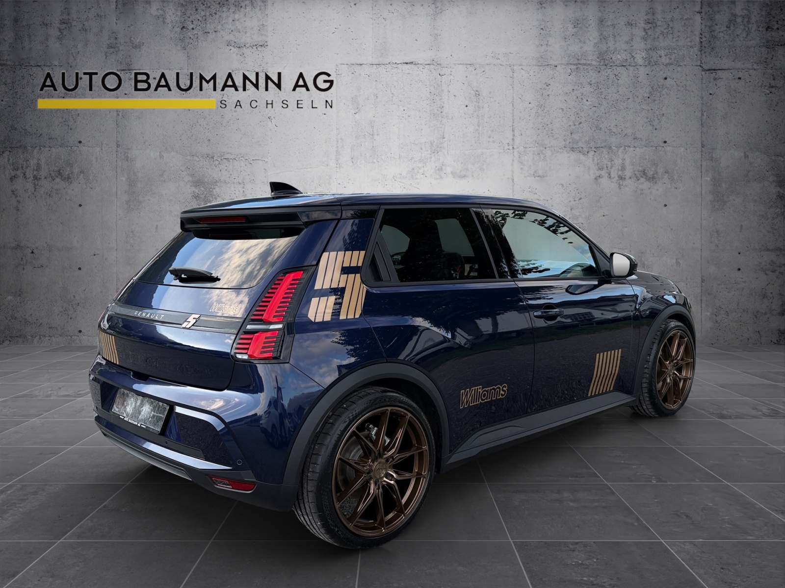 RENAULT R5 E-Tech Techno "Williams" Edition-image-3
