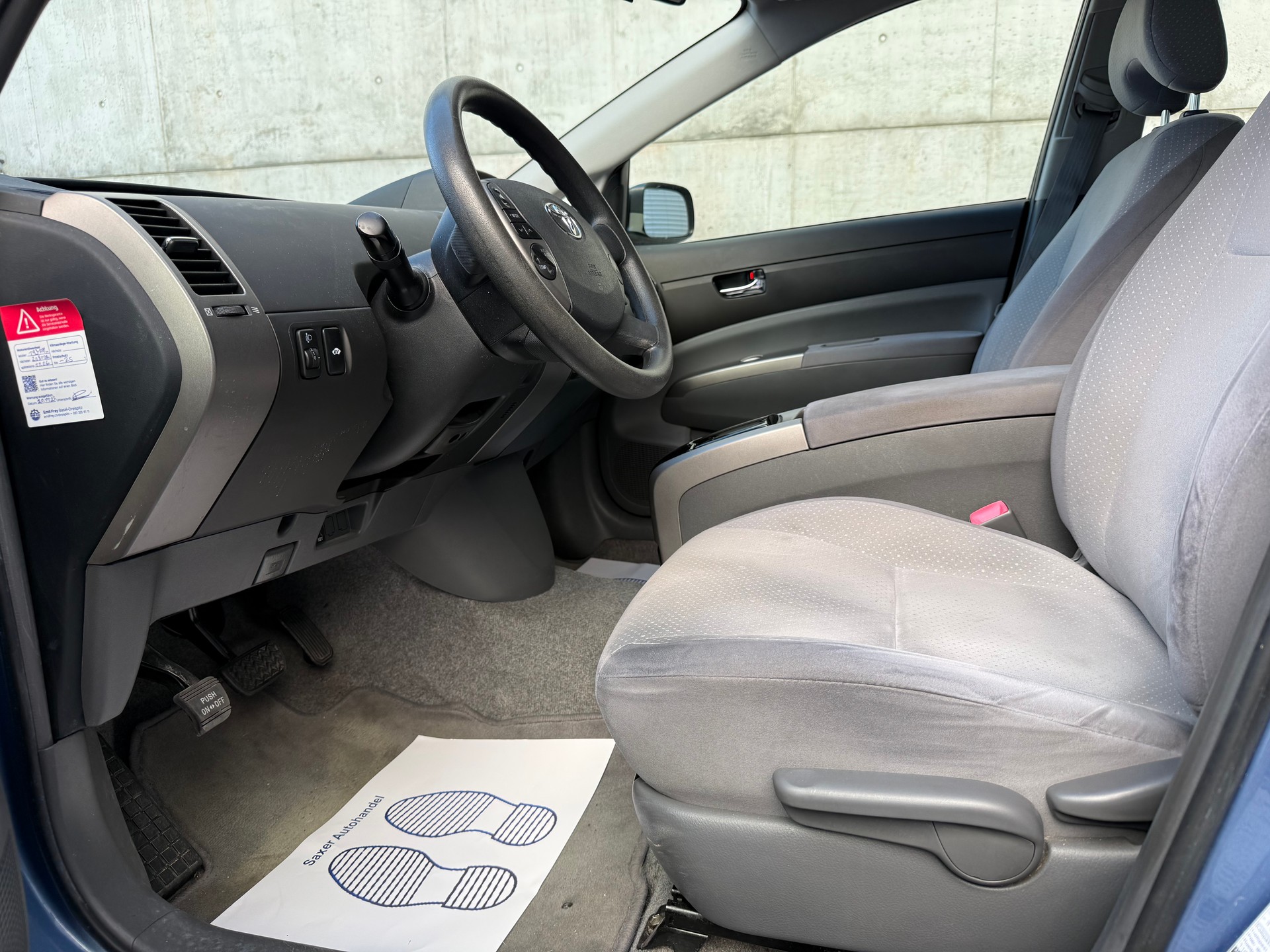 TOYOTA Prius 1.5 16V Hybrid-image-8