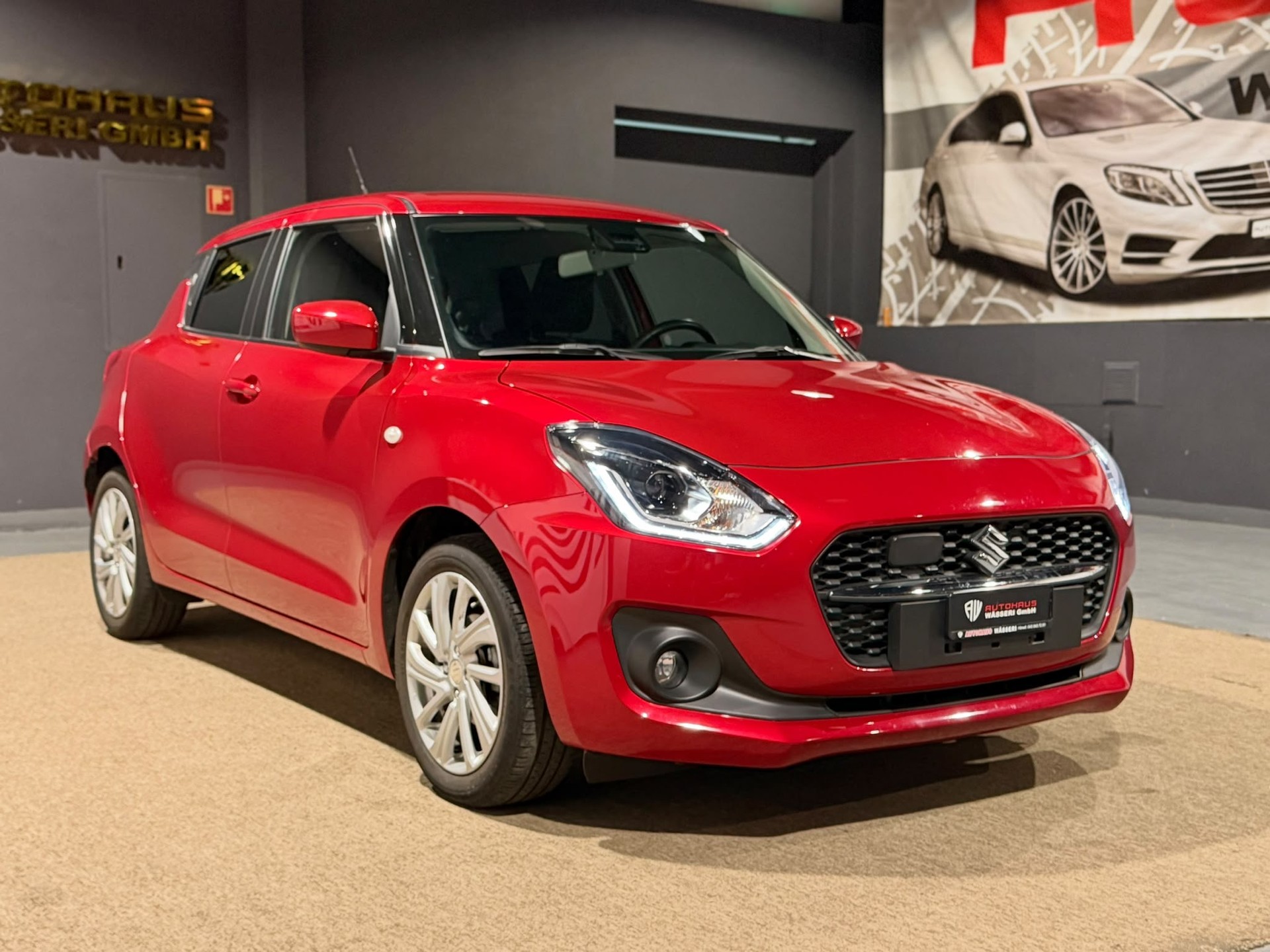 SUZUKI Swift 1.2 Compact Top Hybrid CVT-image-0
