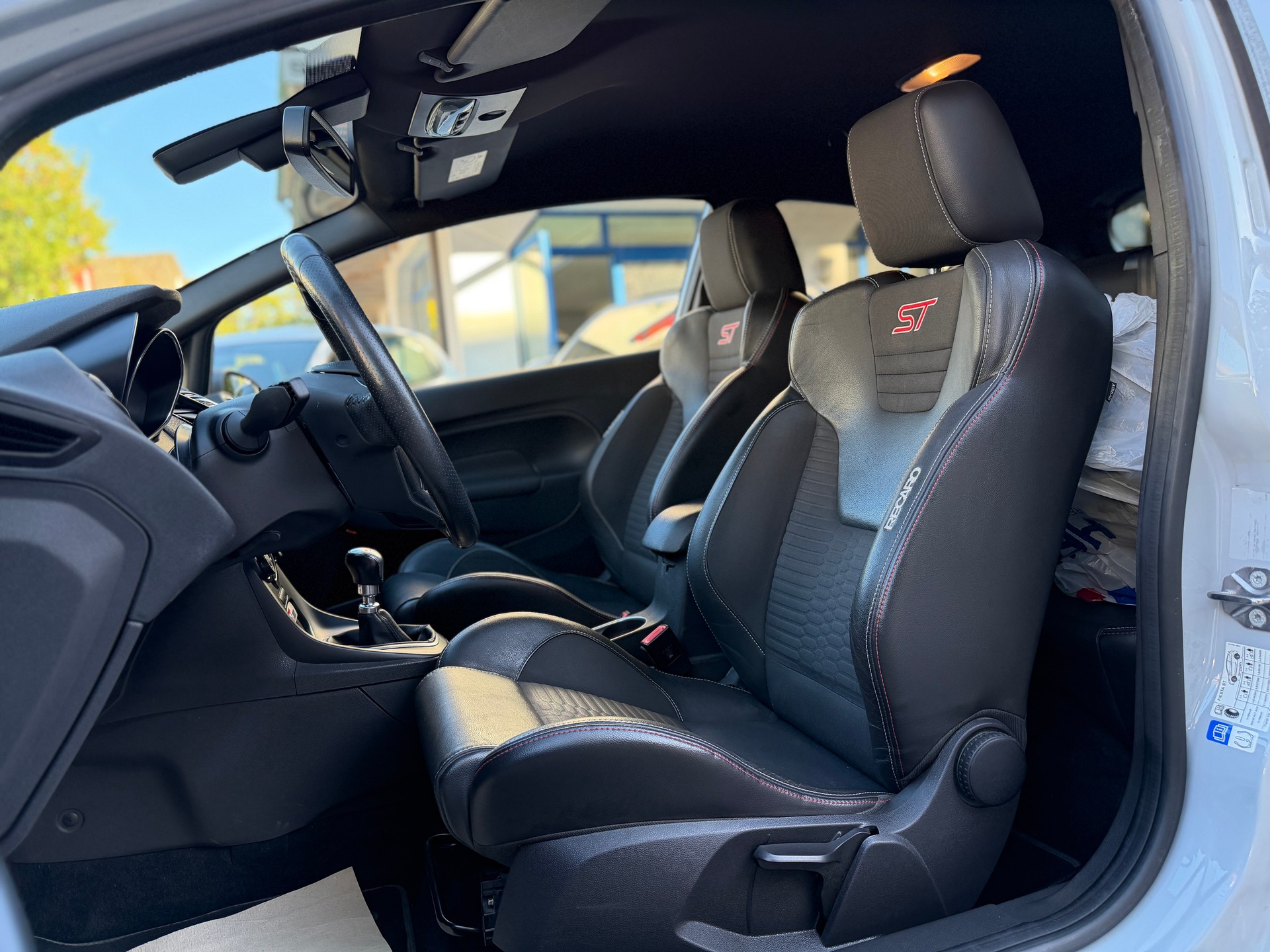 FORD Fiesta 1.6 SCTi ST 200-image-5