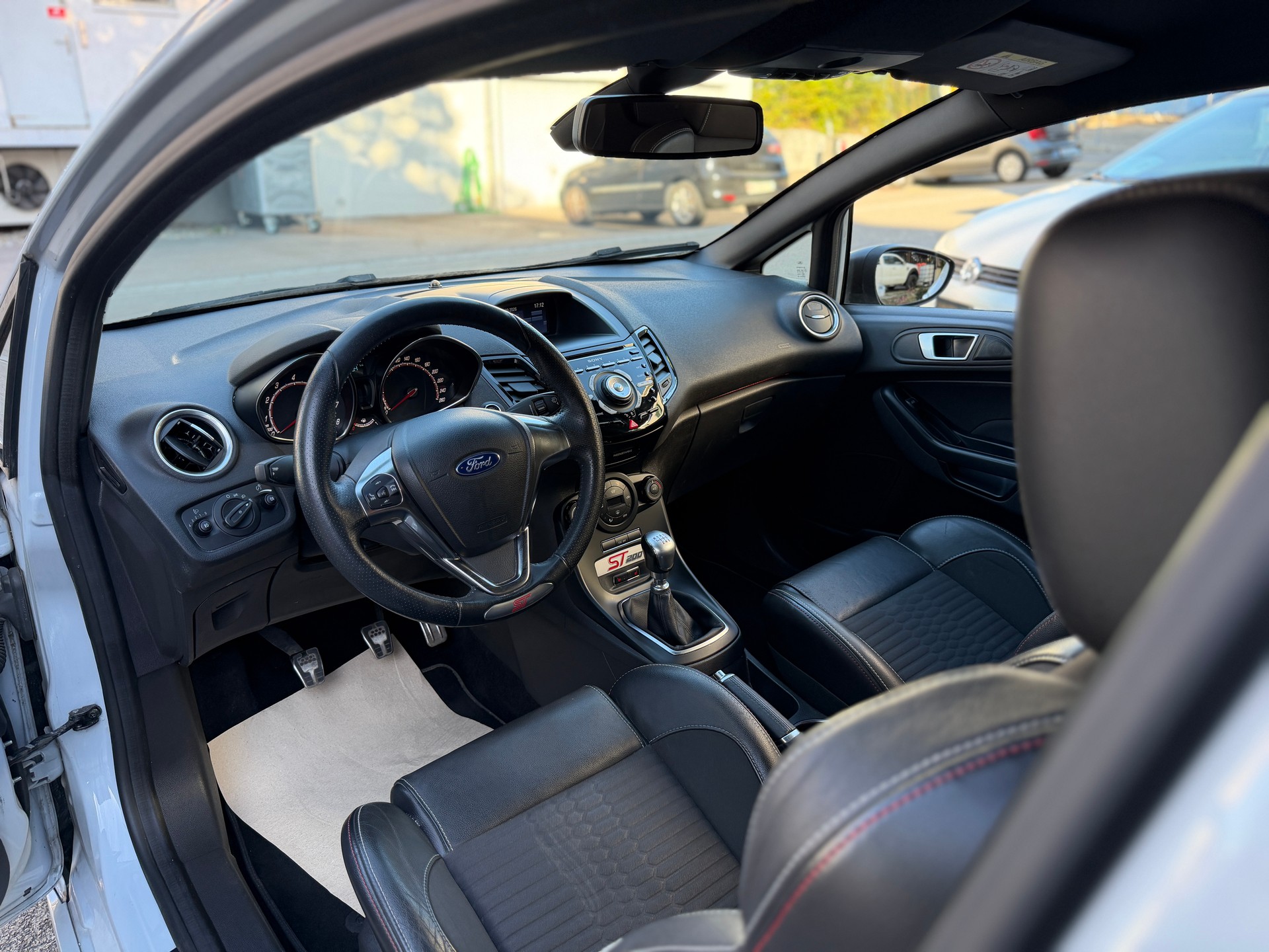 FORD Fiesta 1.6 SCTi ST 200-image-6
