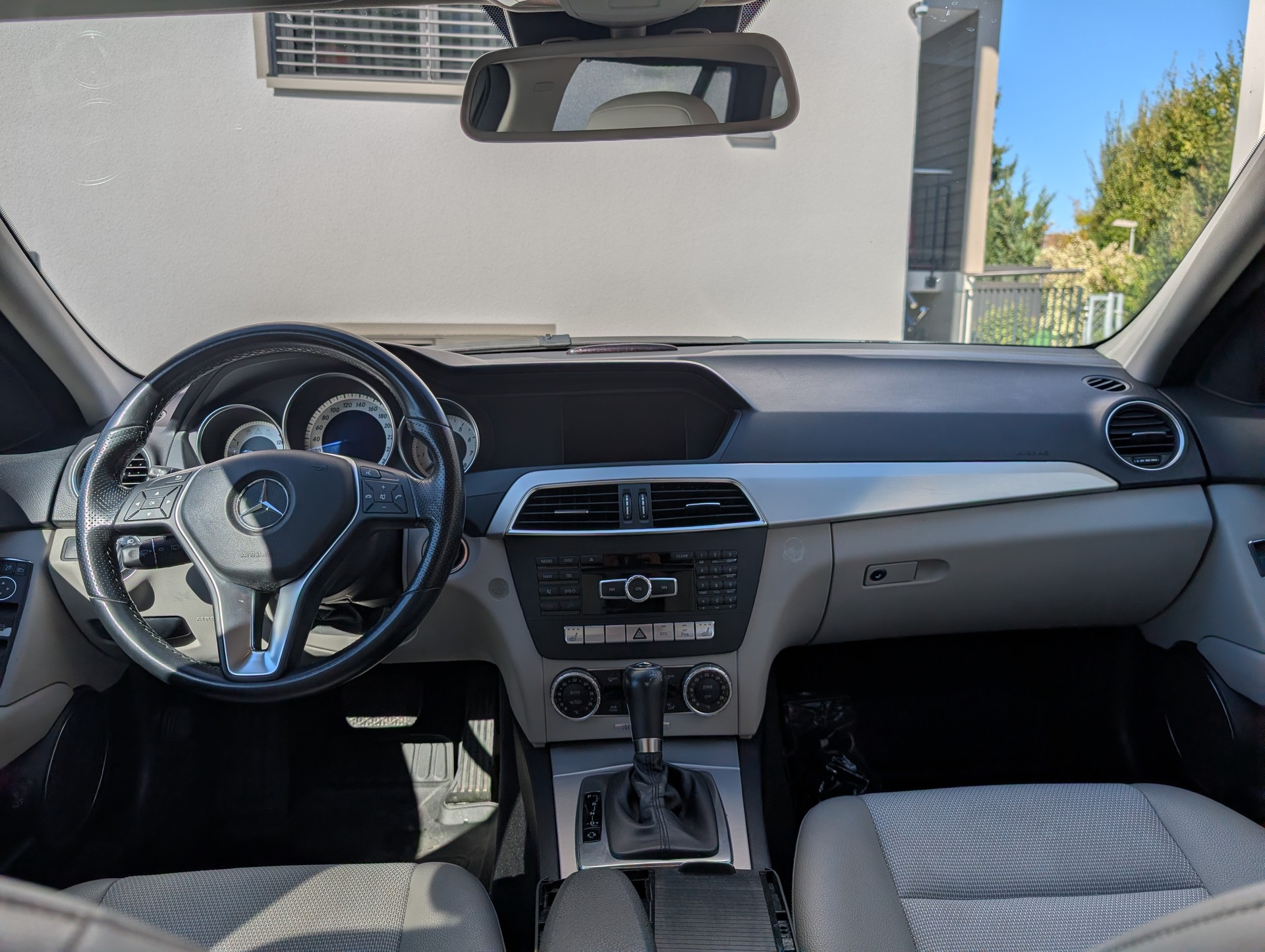MERCEDES-BENZ C 200 BlueEF Avantgarde-image-2