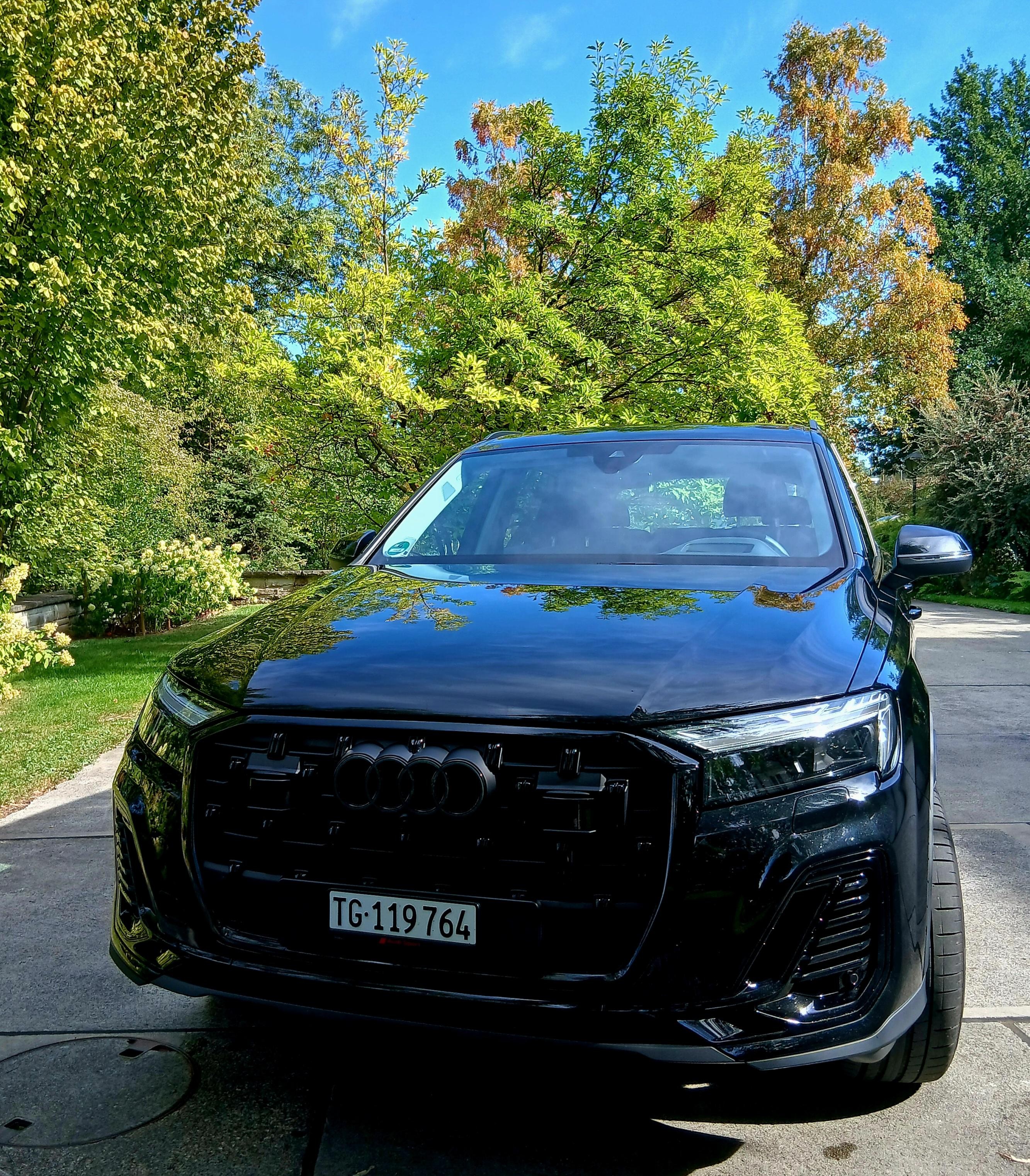Car photo