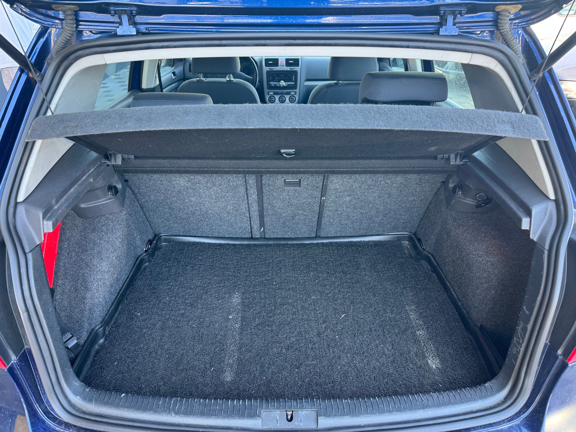 VW Golf 2.0 FSI Comfortline 4Motion-image-14