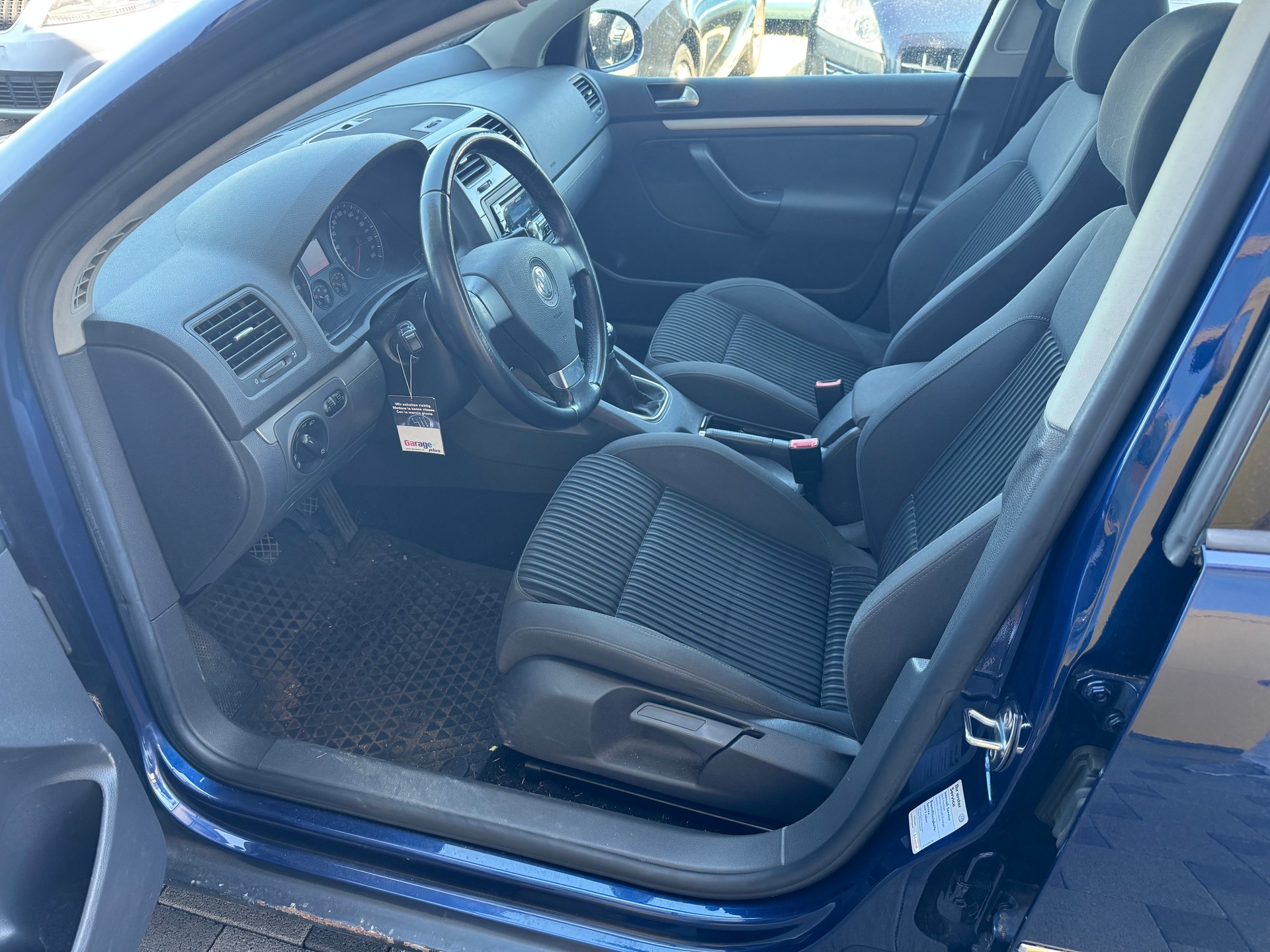 VW Golf 2.0 FSI Comfortline 4Motion-image-15