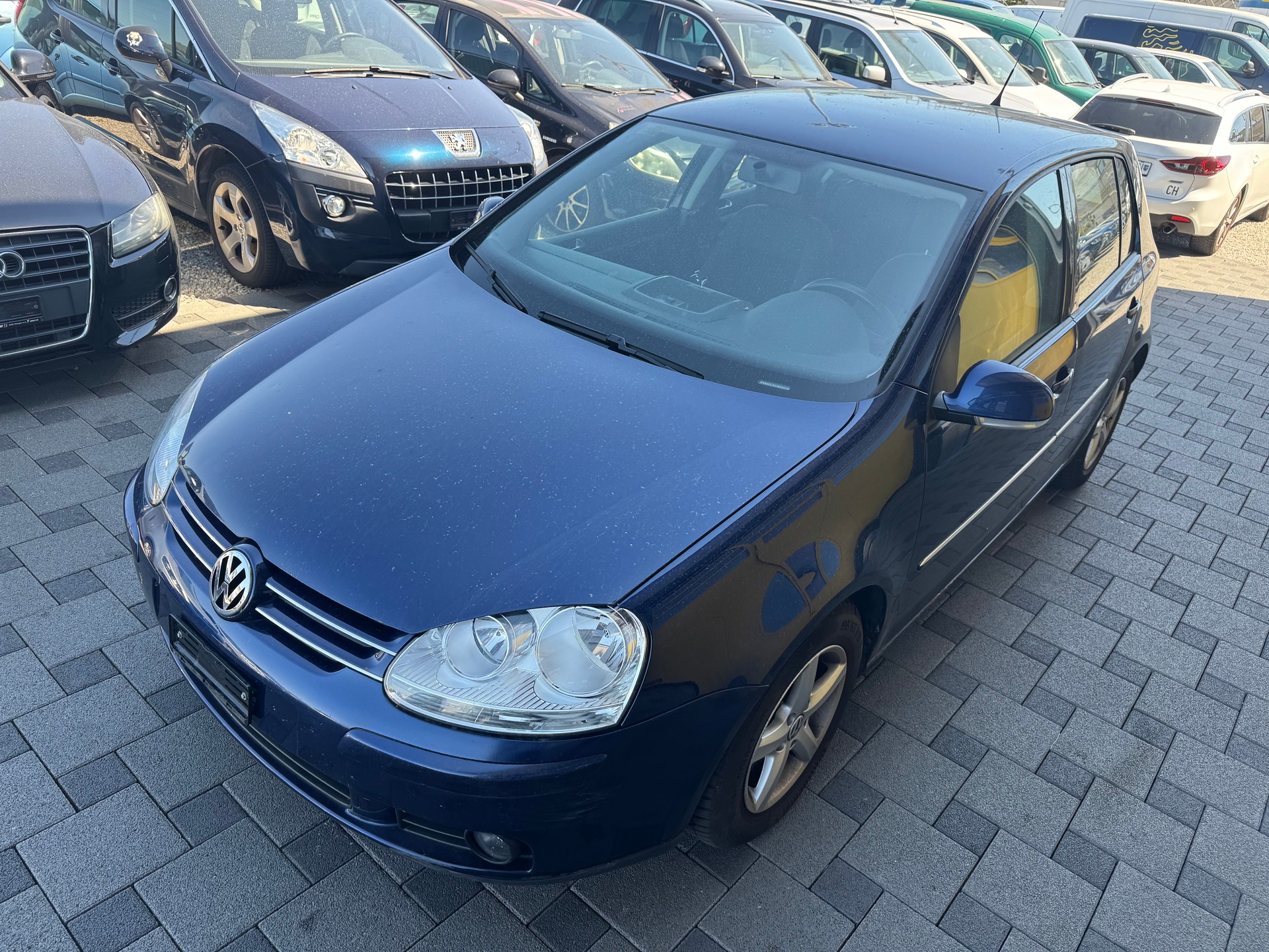 VW Golf 2.0 FSI Comfortline 4Motion-image-8