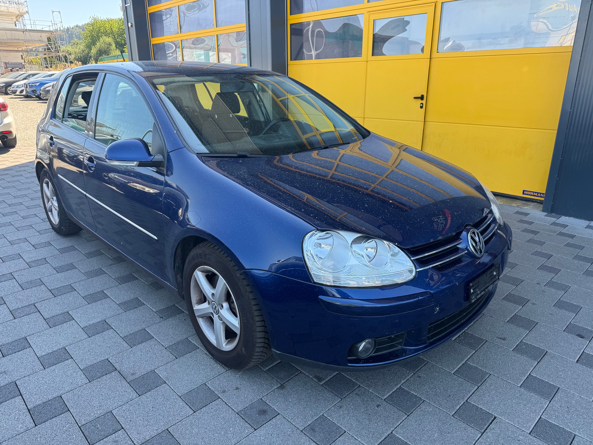 VW Golf 2.0 FSI Comfortline 4Motion-image-2