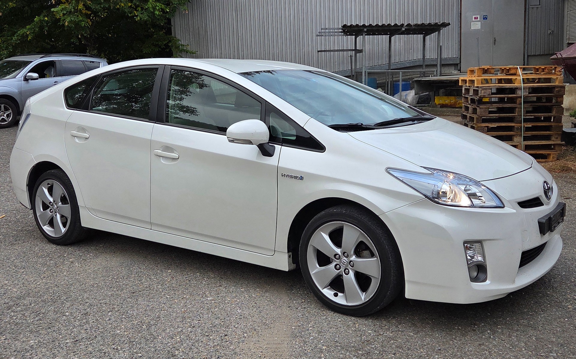 TOYOTA Prius 1.8 16V HSD Sol-image-1