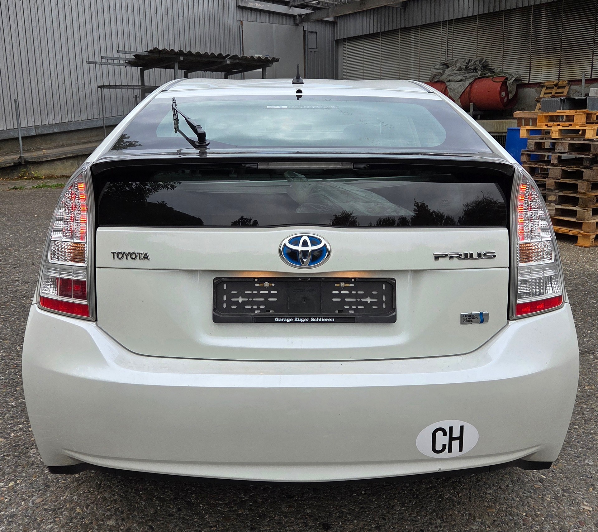 TOYOTA Prius 1.8 16V HSD Sol-image-5