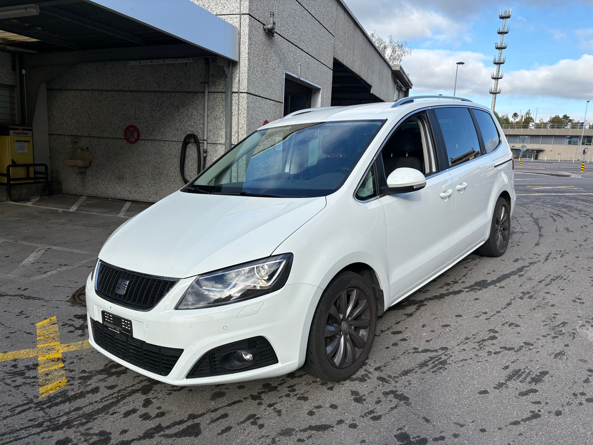 SEAT Alhambra 2.0 TDI Reference-image-8
