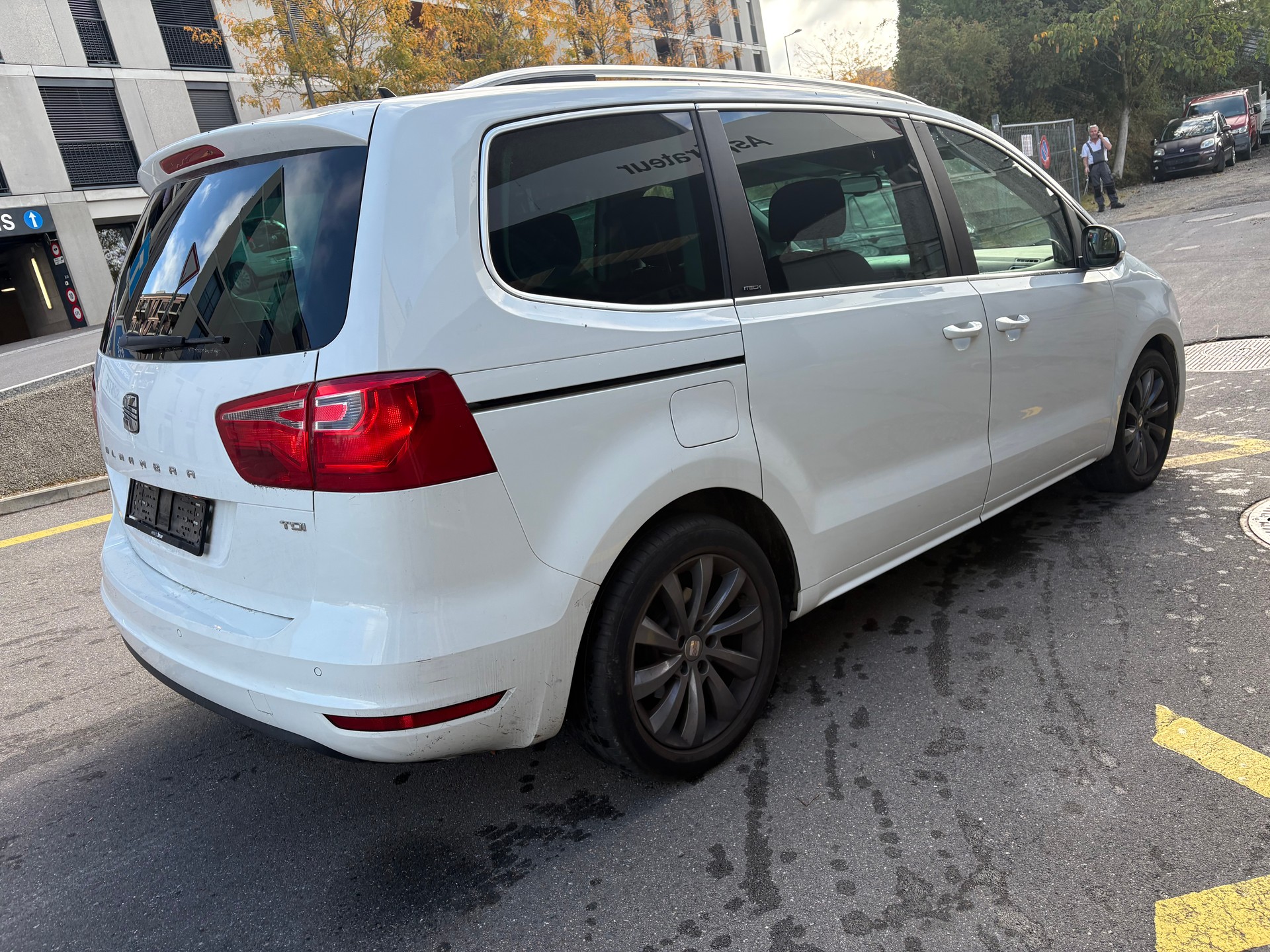 SEAT Alhambra 2.0 TDI Reference-image-4