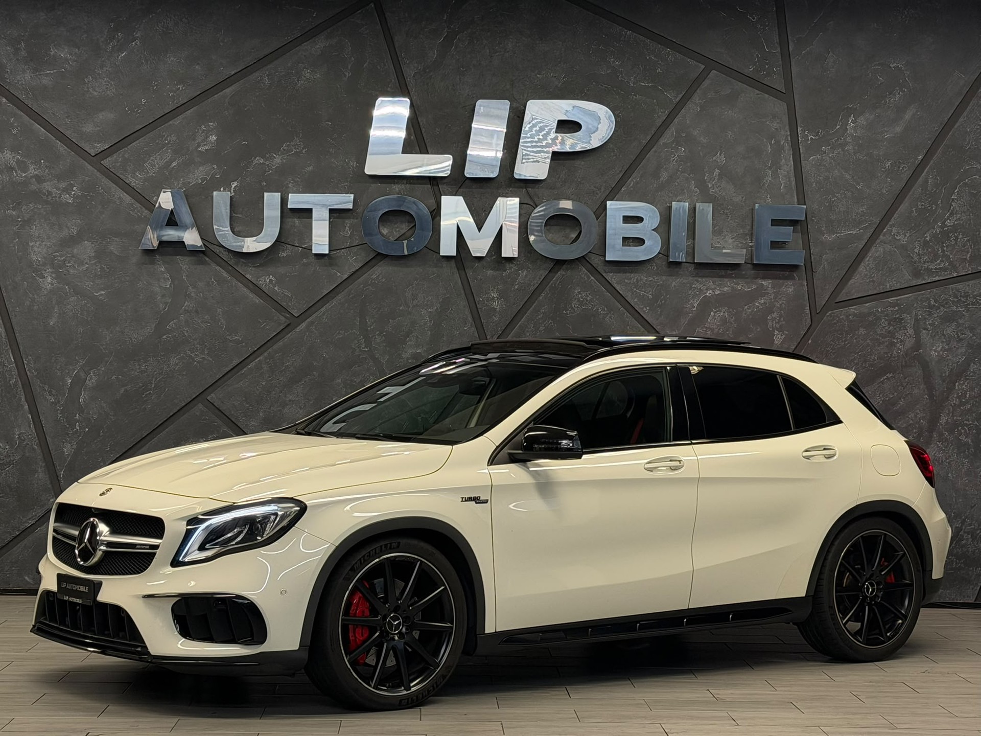 MERCEDES-BENZ GLA 45 AMG 4Matic 7G-DCT-image-0
