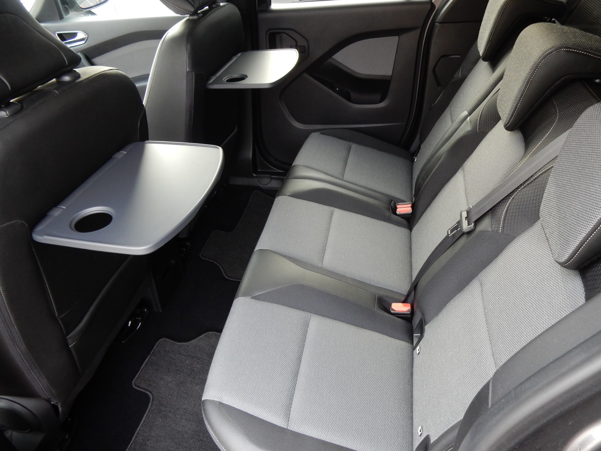 RENAULT Kangoo 1.3 TCe 130 PF Techno EDC-image-6