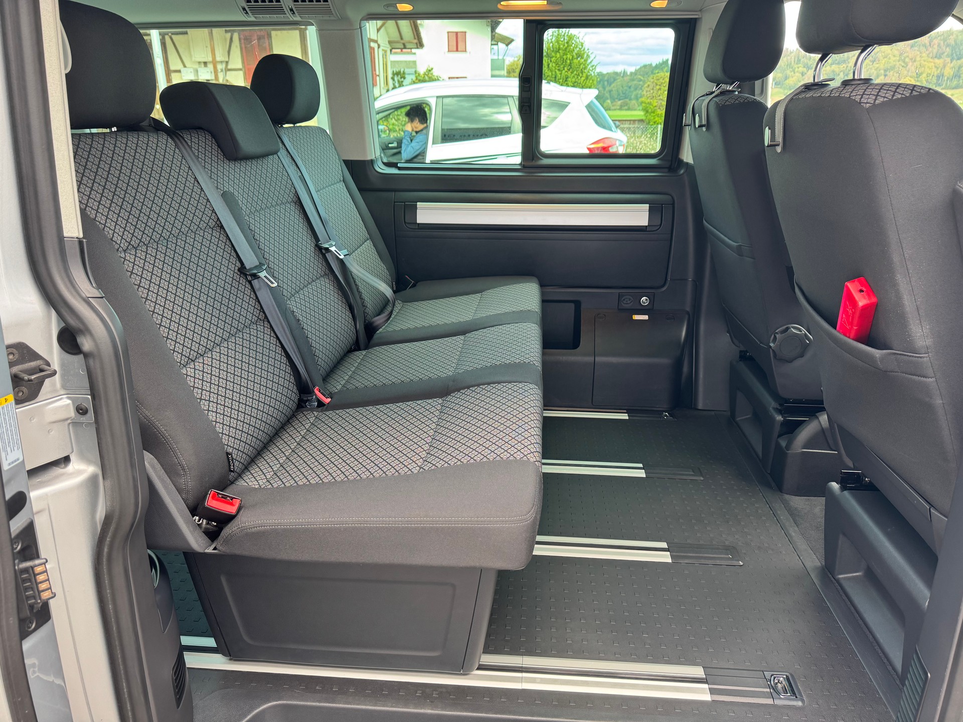 VW T6.1 California 2.0 TDI Beach Edition Spirit DSG-image-11
