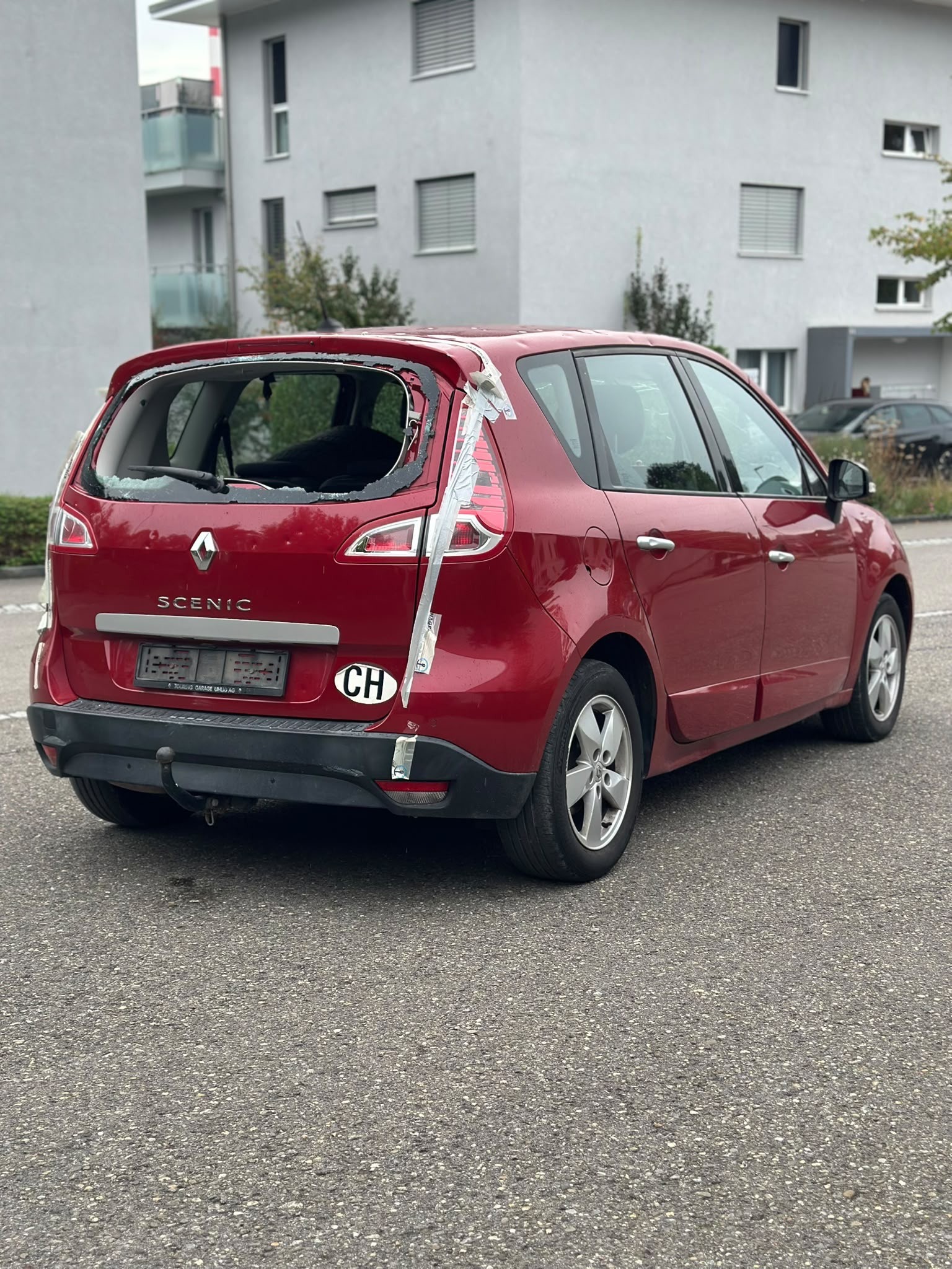 RENAULT Scénic 2.0 16V Dynamique X-Tronic CVT-image-3