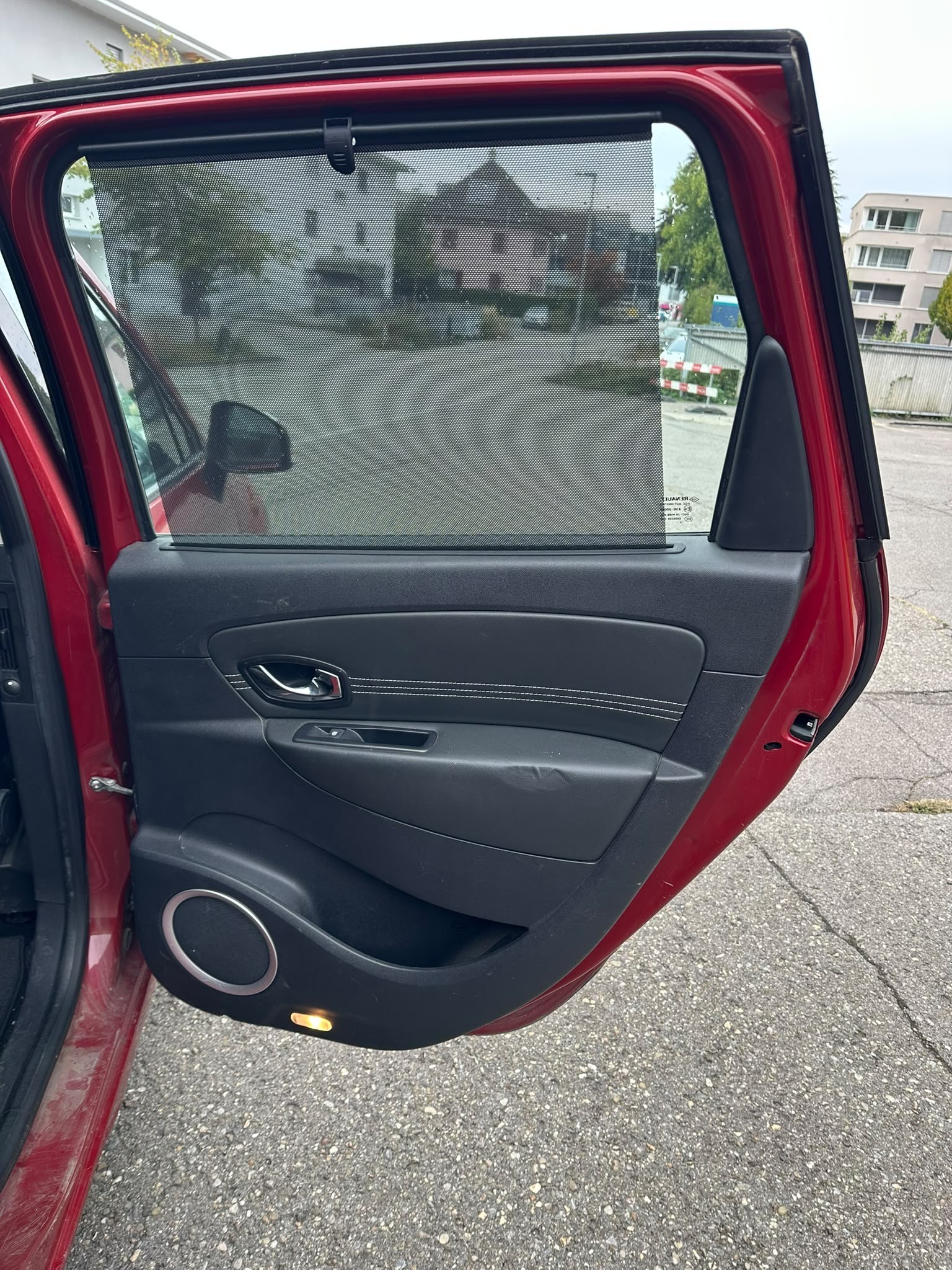 RENAULT Scénic 2.0 16V Dynamique X-Tronic CVT-image-4