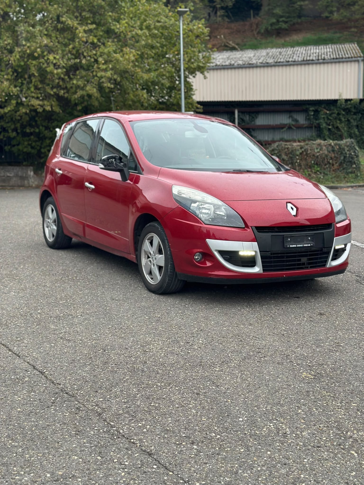 RENAULT Scénic 2.0 16V Dynamique X-Tronic CVT-image-1