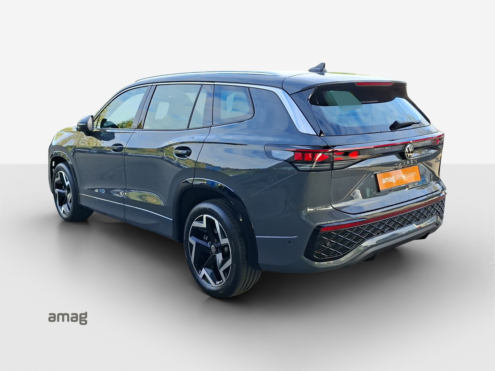 VW Tayron 2.0 TSI R-Line DSG 4Motion-image-2