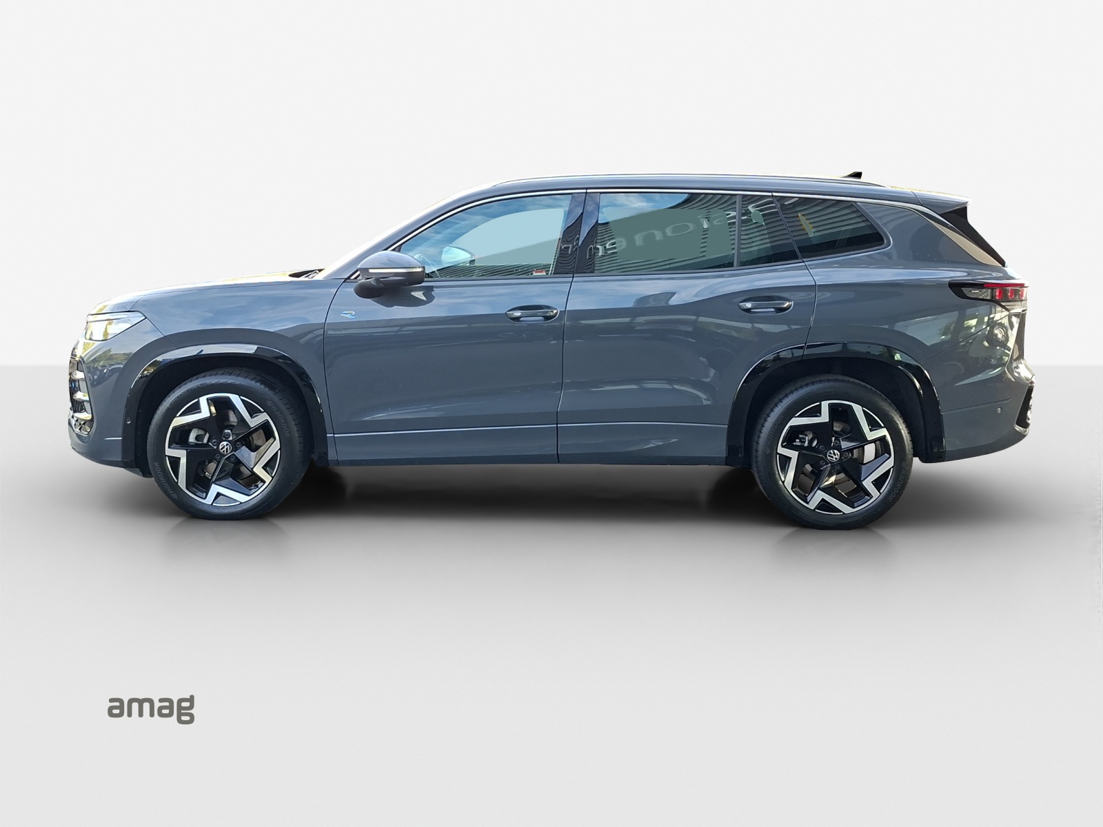 VW Tayron 2.0 TSI R-Line DSG 4Motion-image-1