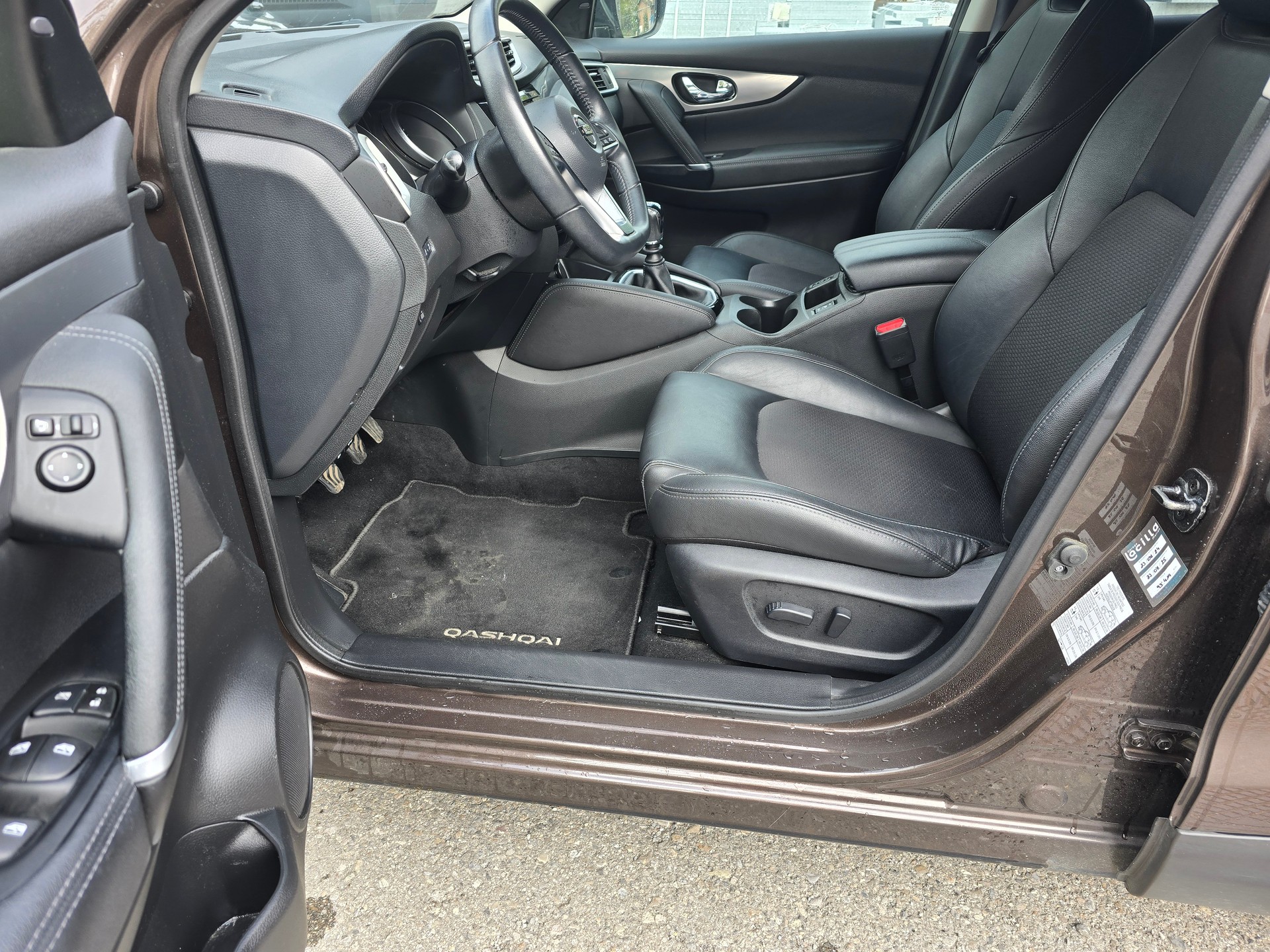 NISSAN Qashqai 1.7 dCi tekna ALL-MODE 4x4-image-10