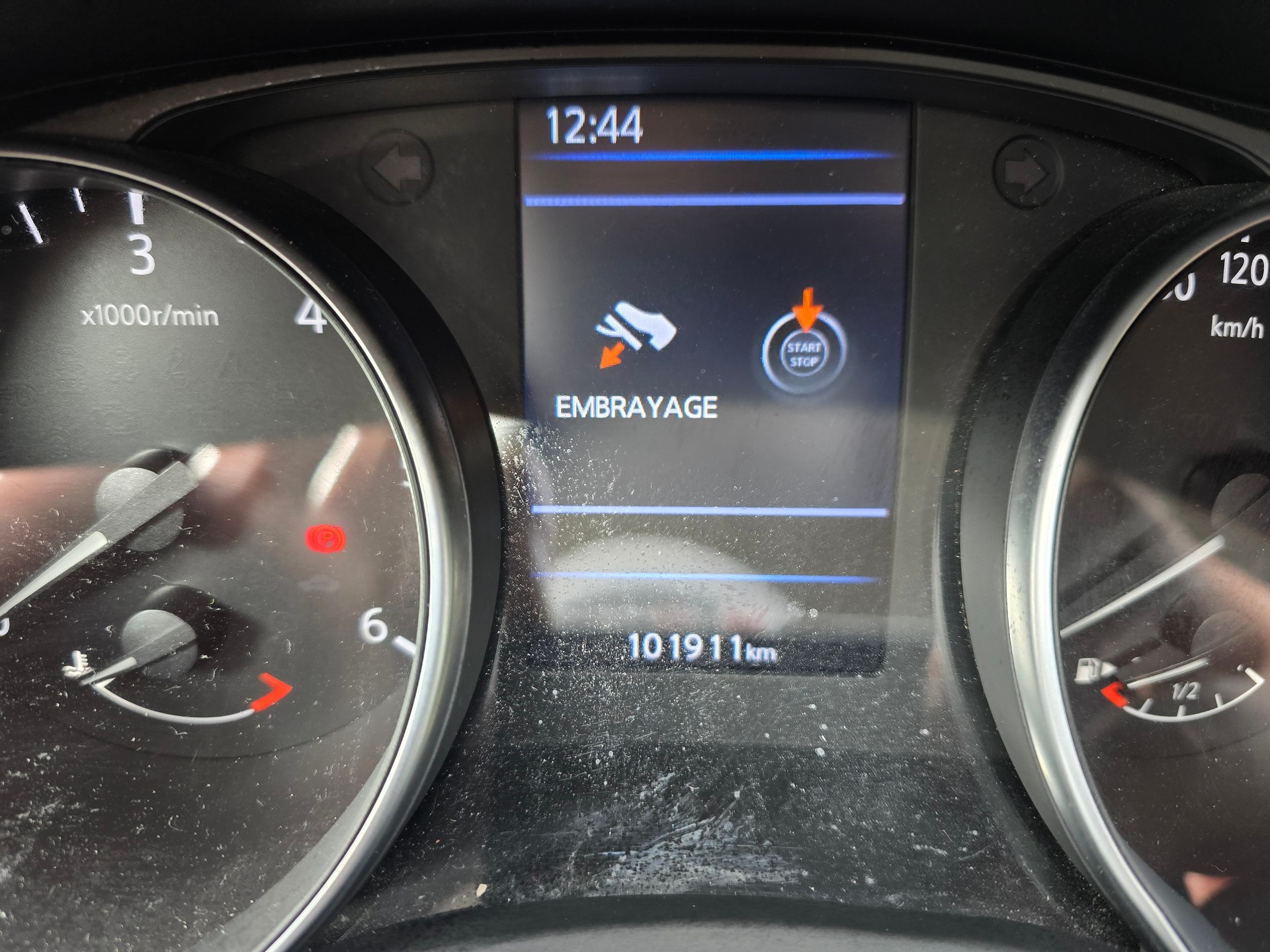 NISSAN Qashqai 1.7 dCi tekna ALL-MODE 4x4-image-14