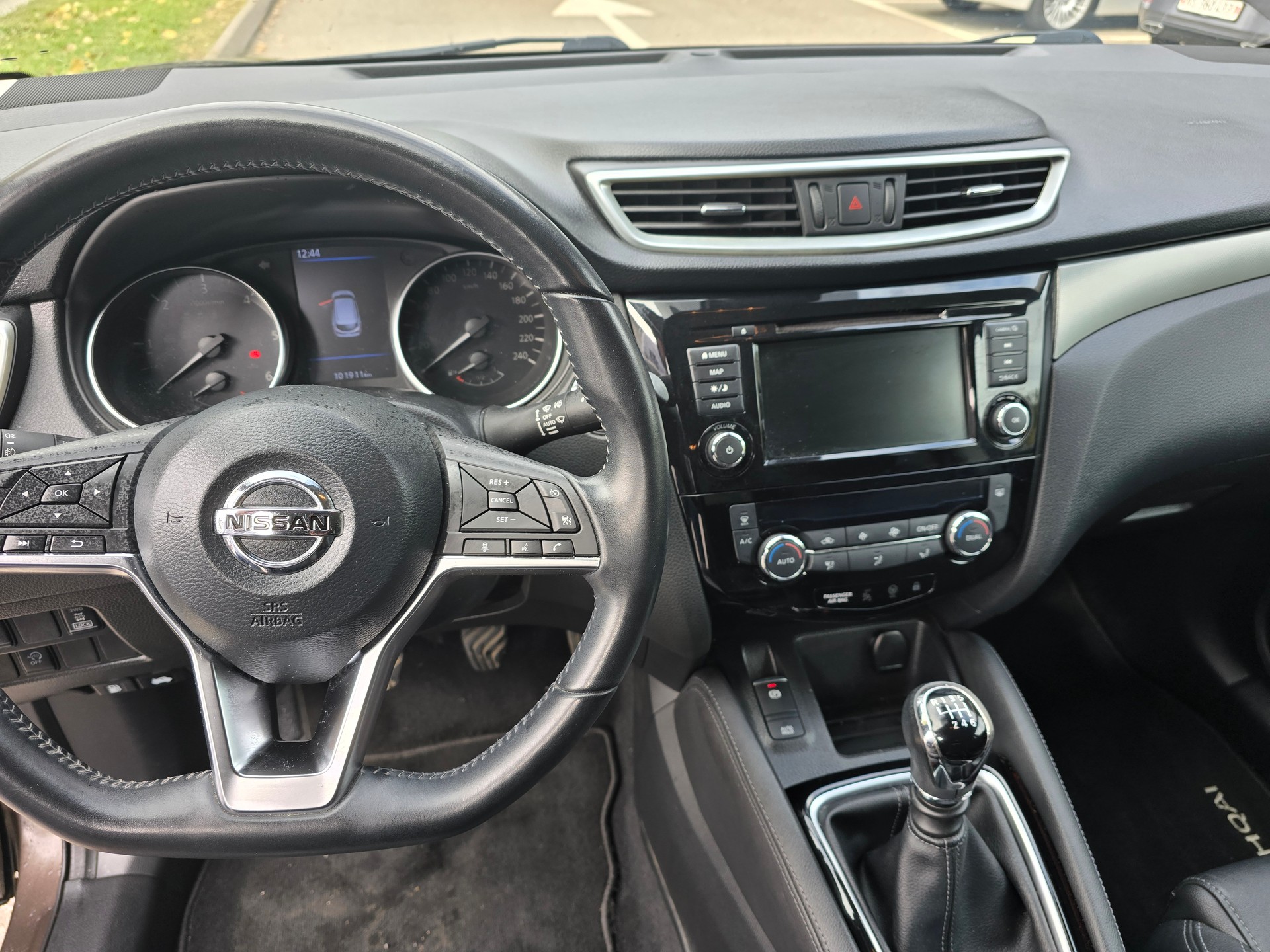 NISSAN Qashqai 1.7 dCi tekna ALL-MODE 4x4-image-12