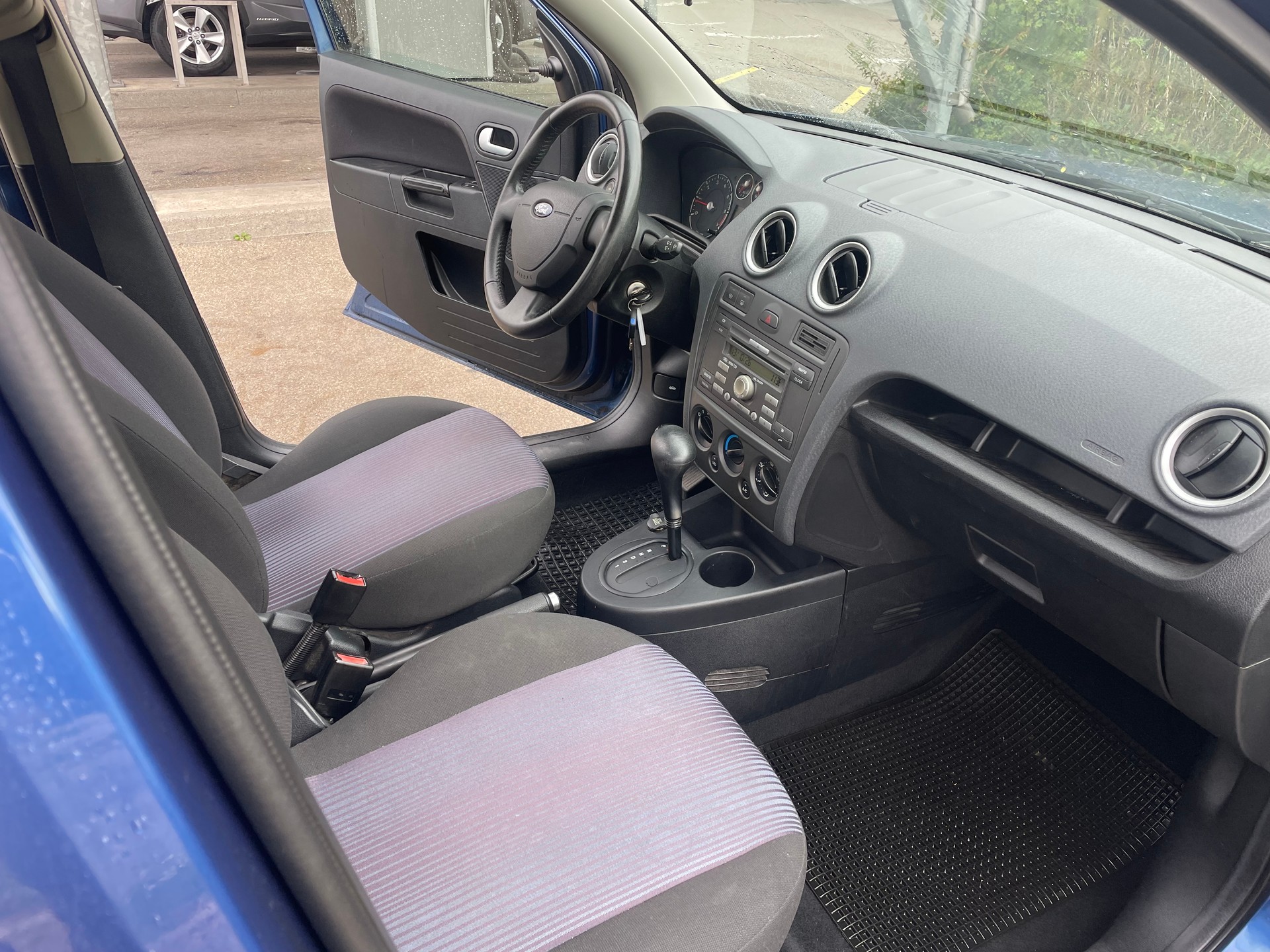 FORD Fusion 1.6 16V Trend-image-14