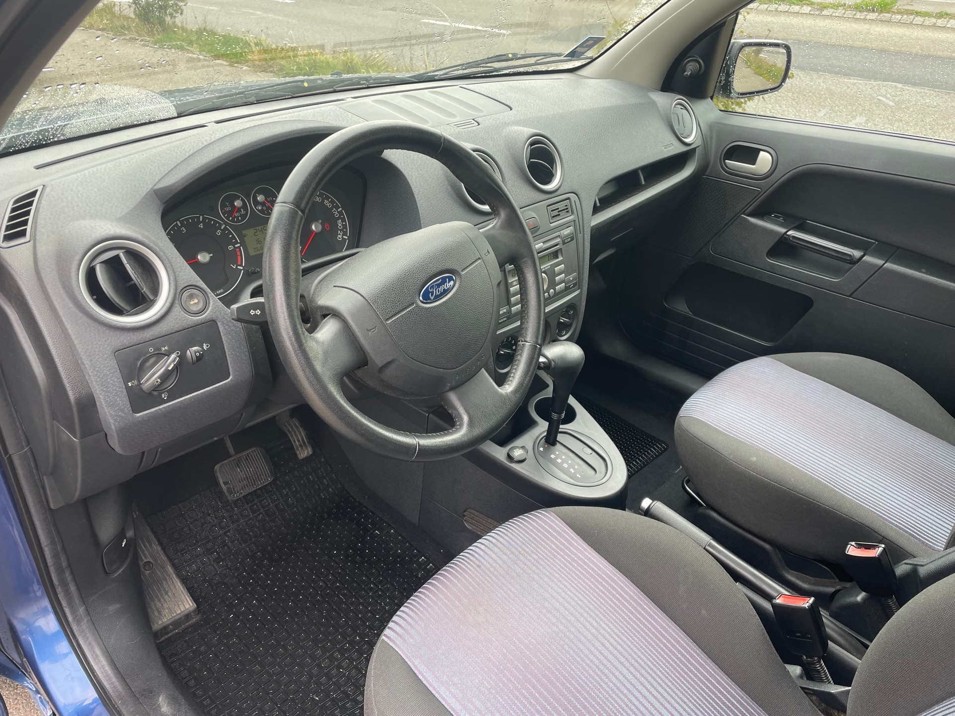 FORD Fusion 1.6 16V Trend-image-12