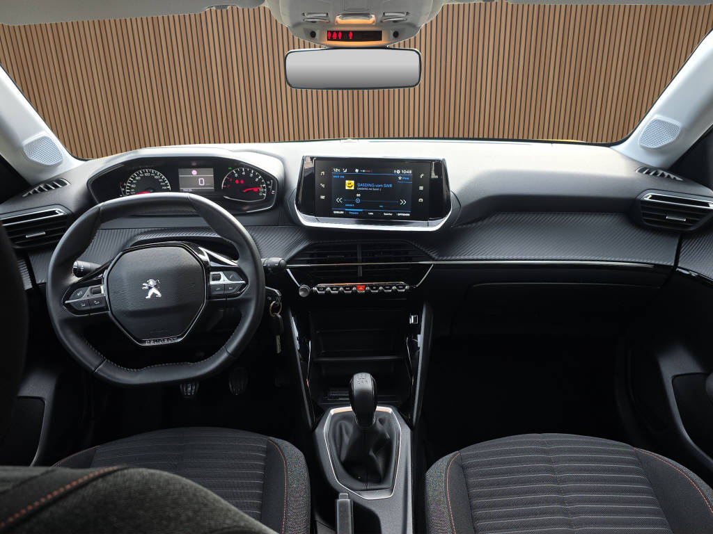 PEUGEOT 208 1.2 PureTech Active Pack-image-18