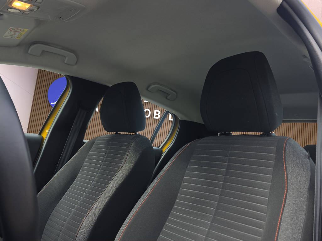 PEUGEOT 208 1.2 PureTech Active Pack-image-12