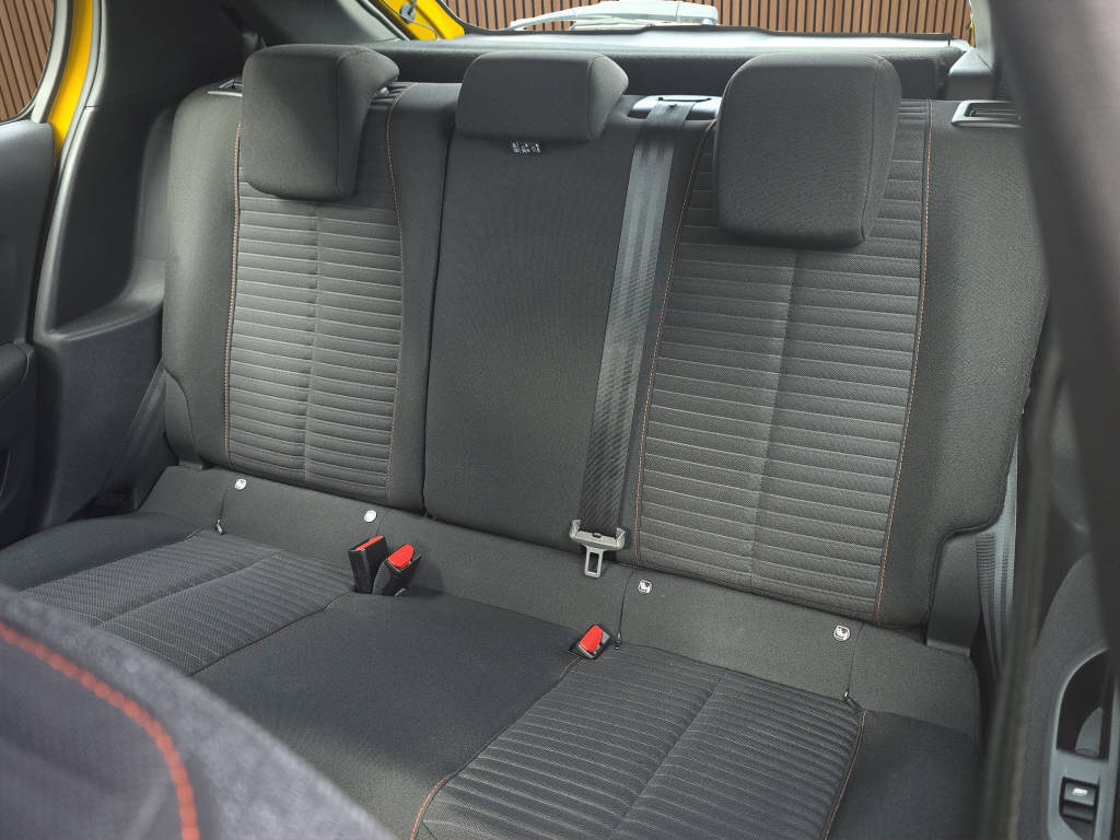 PEUGEOT 208 1.2 PureTech Active Pack-image-17