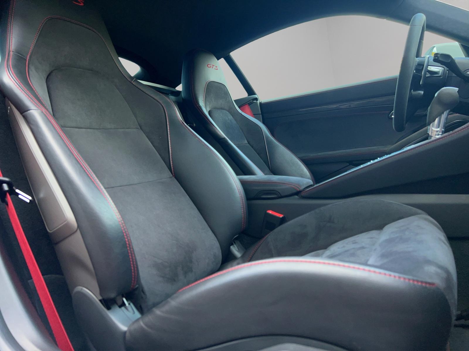 PORSCHE 718 Cayman GTS 2.5 PDK-image-12