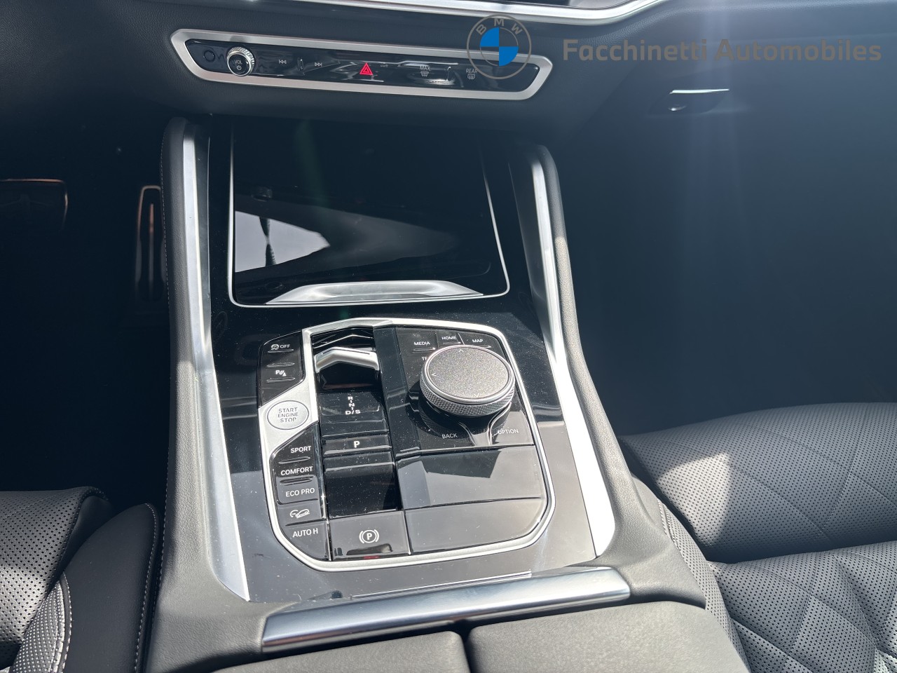 BMW X6 xDrive 48V 30d M Sport Pro Steptronic-image-15