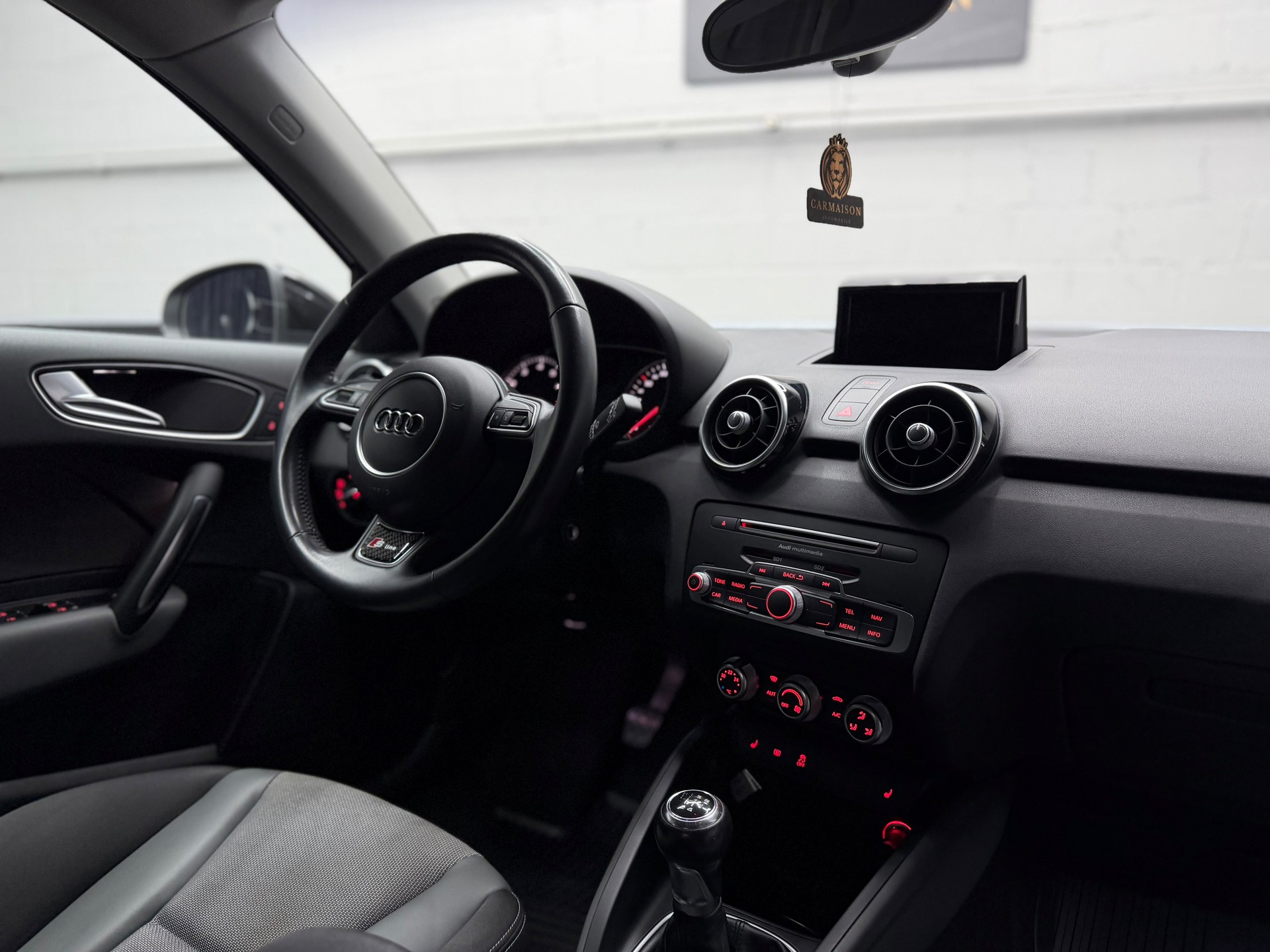 AUDI A1 Sportback S-Line 1.0 TFSI Sport | Bicolor | PDC | S-Line | Ambiente | Sitzheizung-image-21