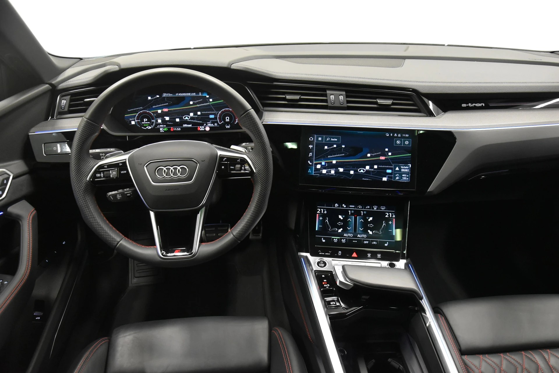 AUDI Q8 Sportback 55 e-tron Black Edition quattro-image-4